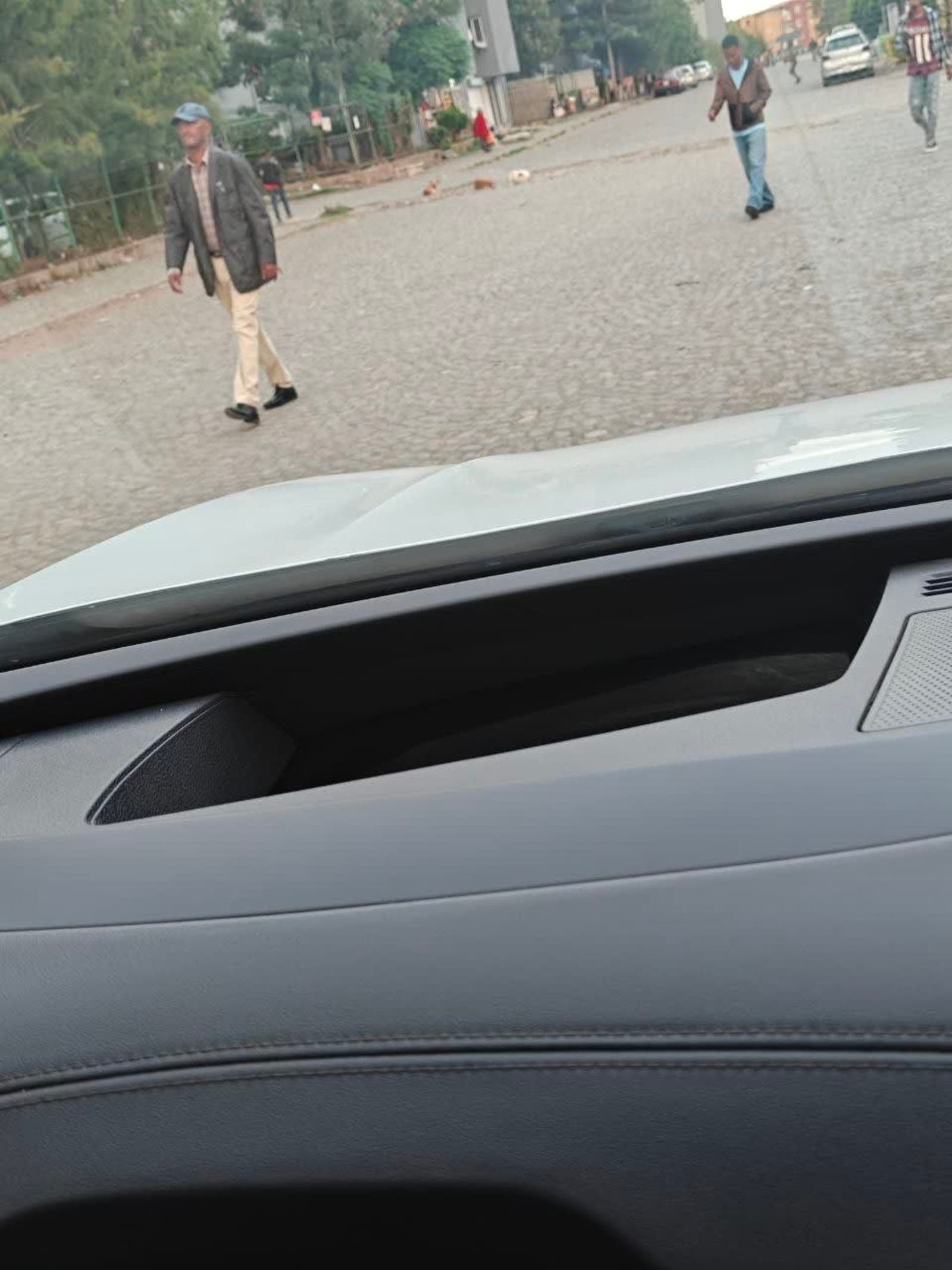 2023 Volkswagen ID.6 Crozz Pro — photo 3