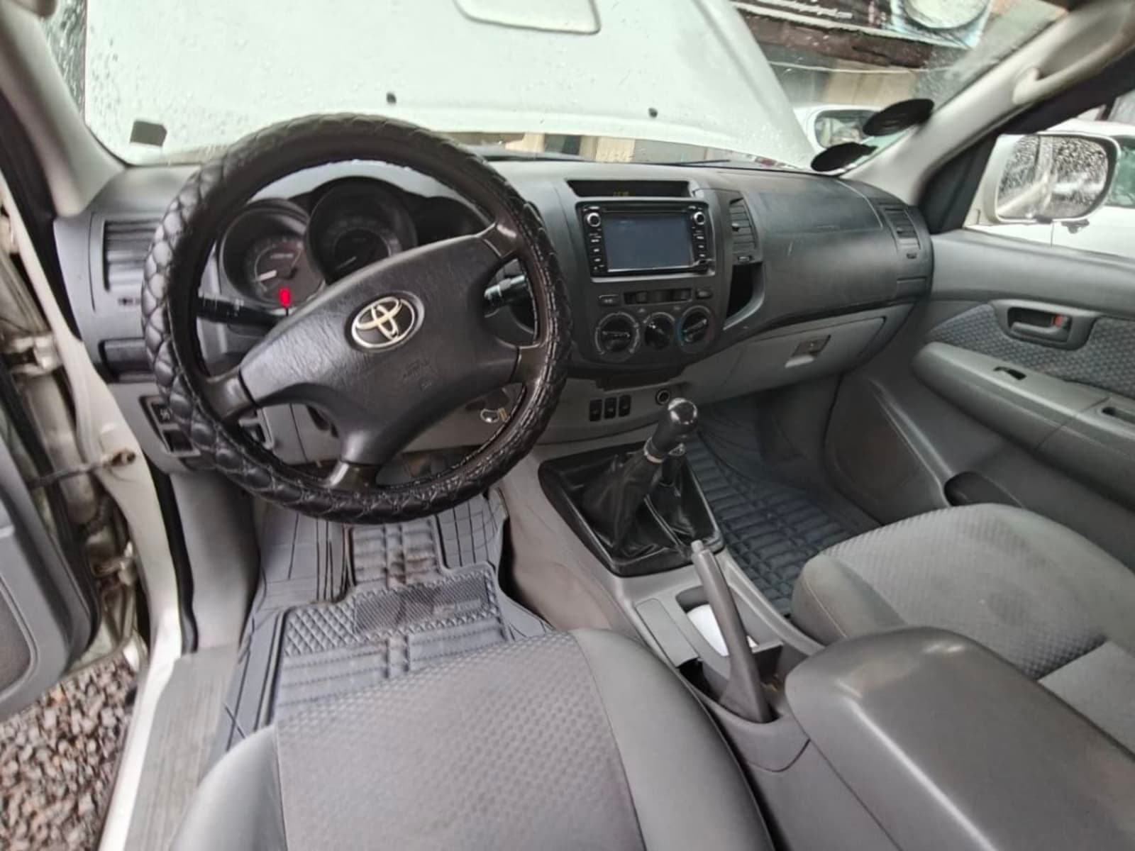 2009 Toyota Hilux King Cab — photo 3