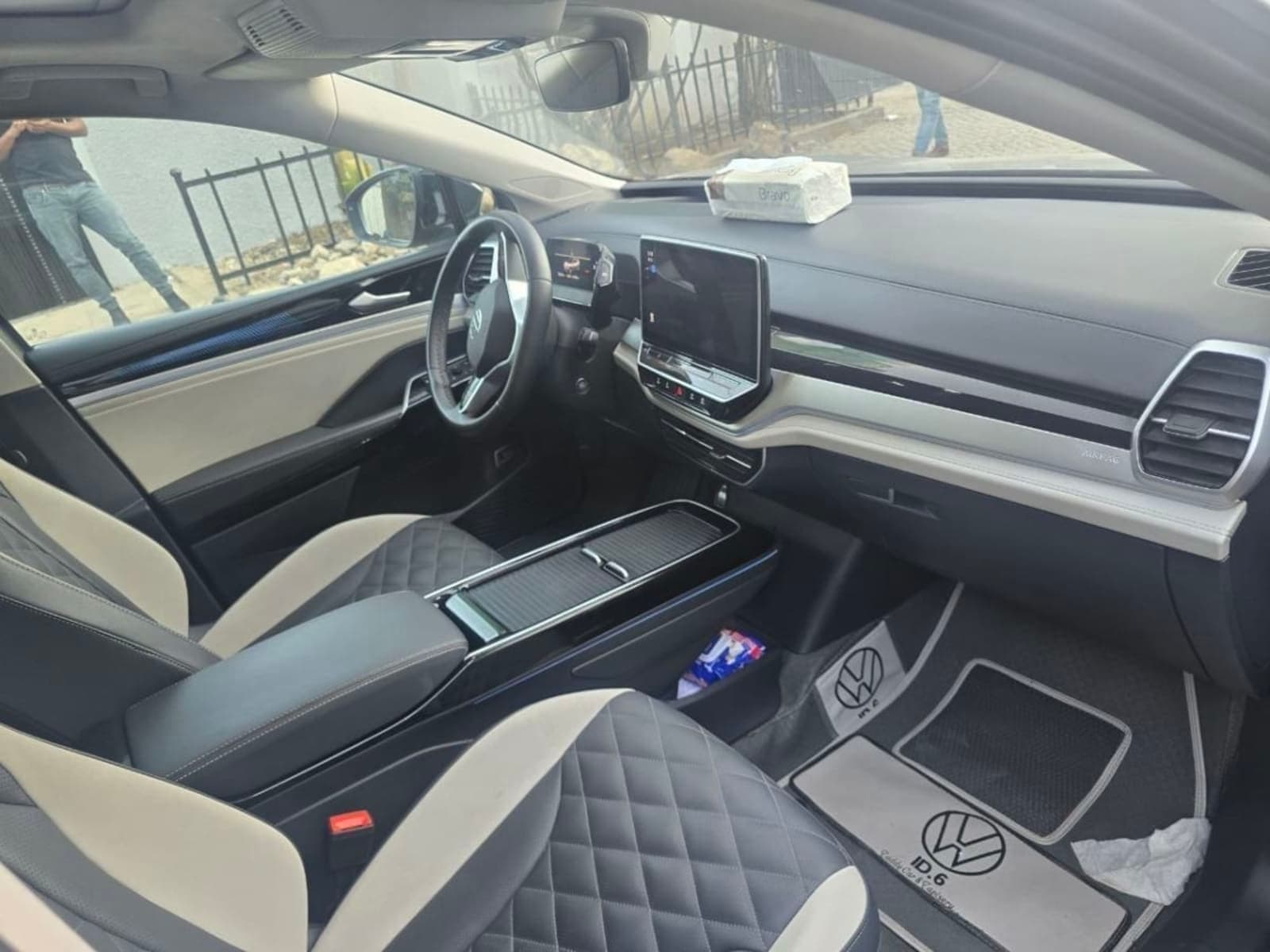 2023 Volkswagen ID.6 — photo 5