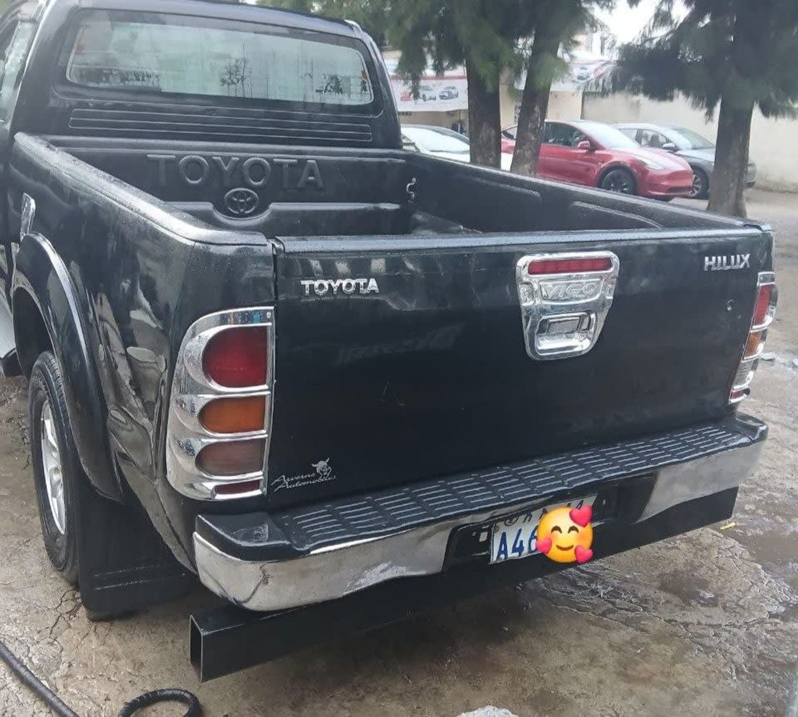 2010 Toyota Hilux/King Cab โ photo 3