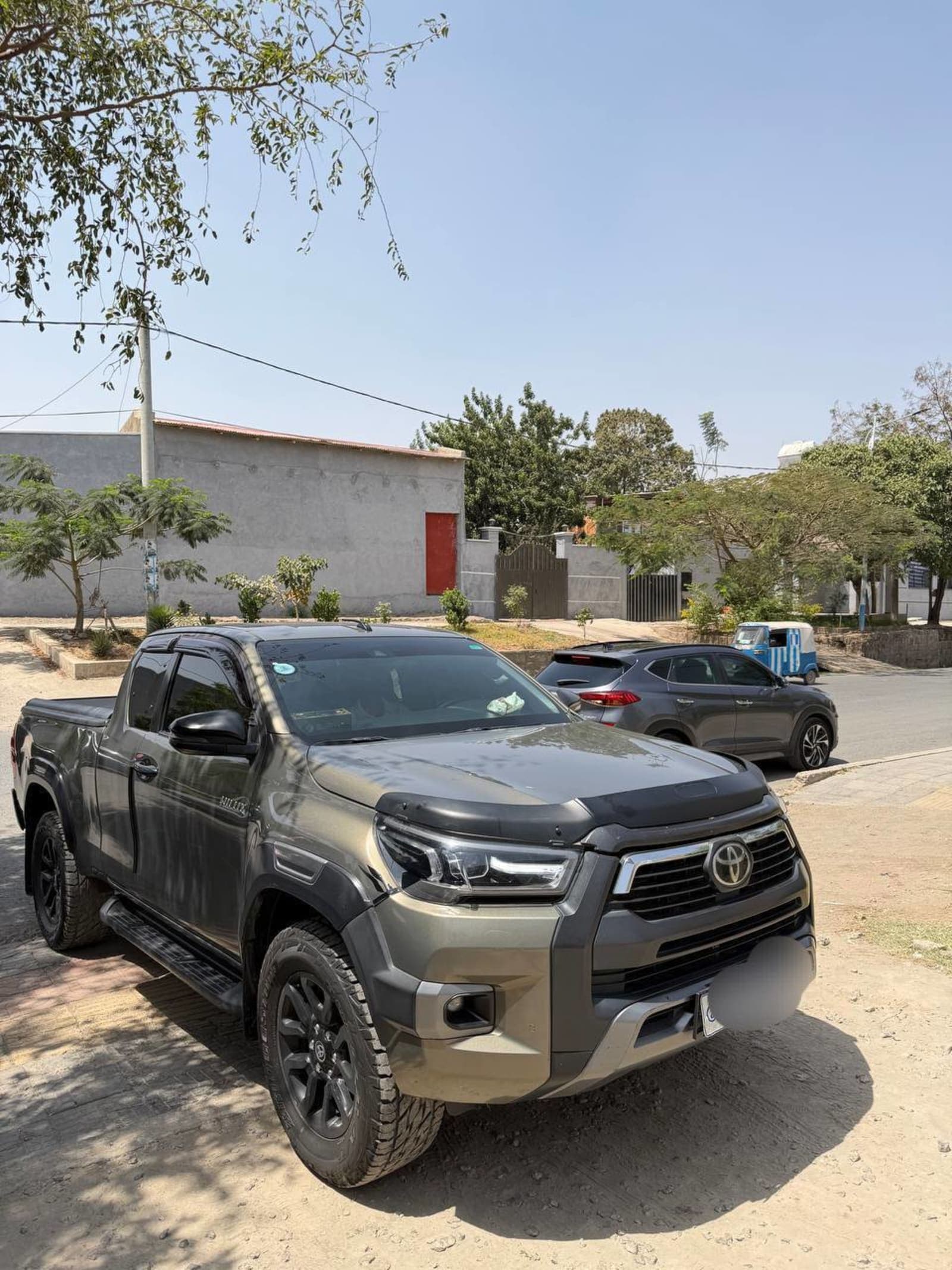 2021 Toyota Hilux Invincible X-Cab — photo 1