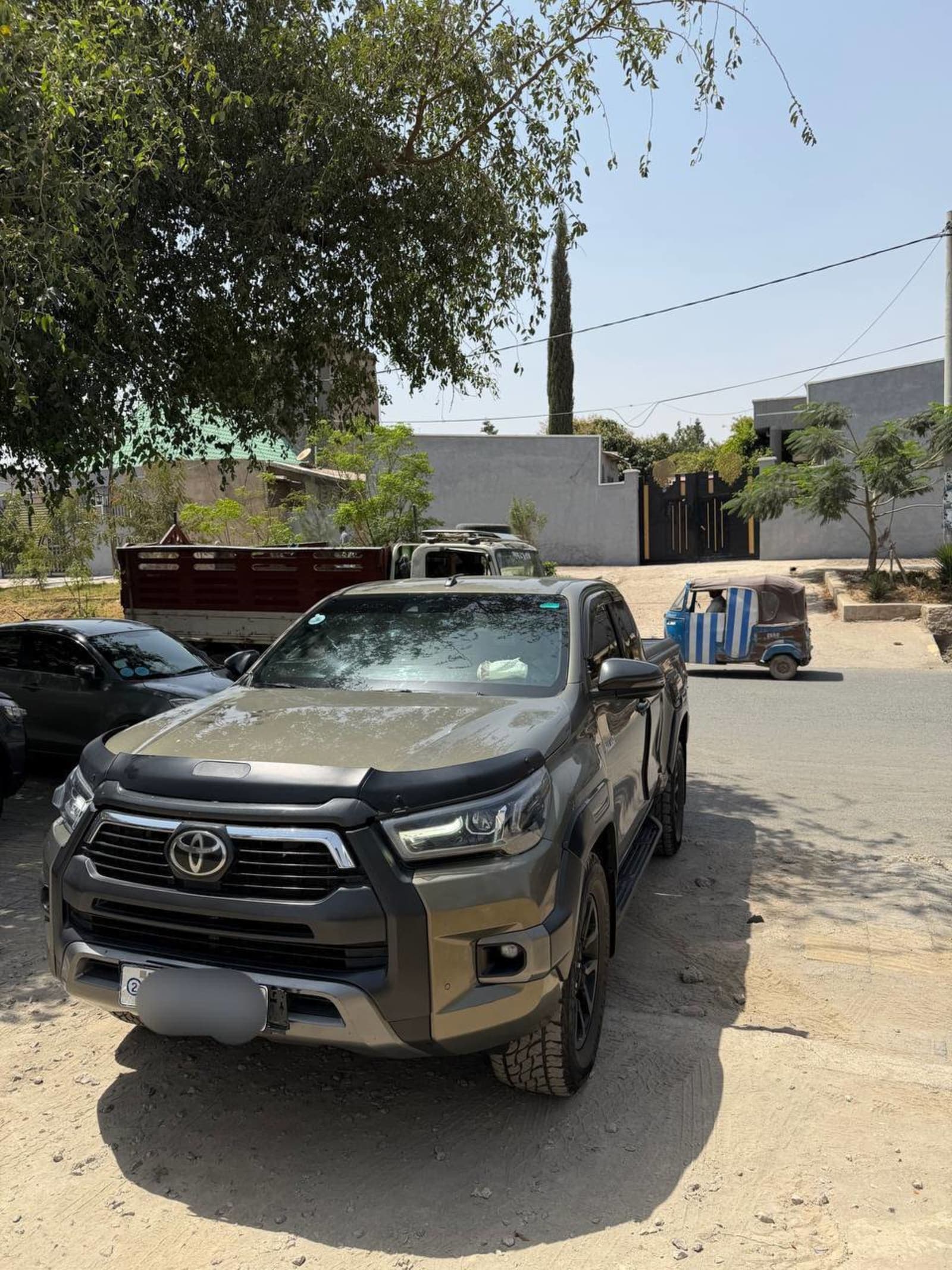 2021 Toyota Hilux Invincible X-Cab — photo 2