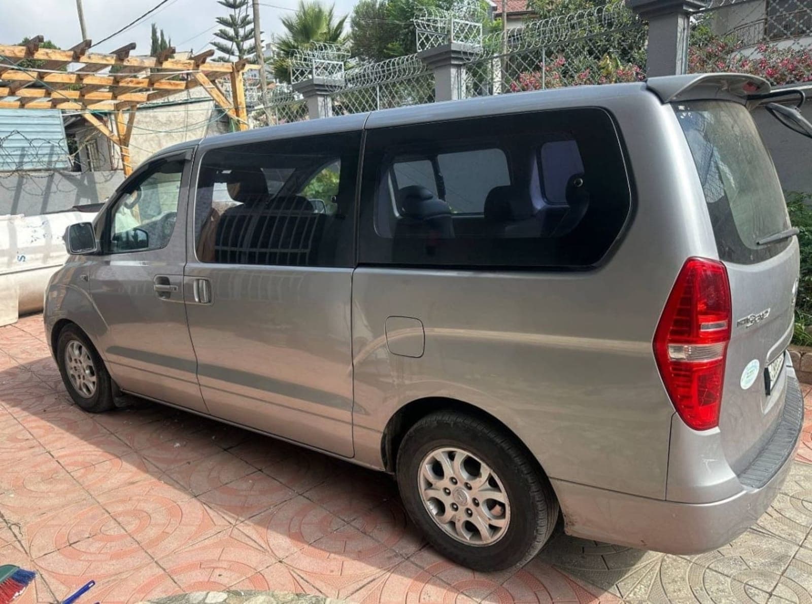 2015 Hyundai Grand Starex — photo 6