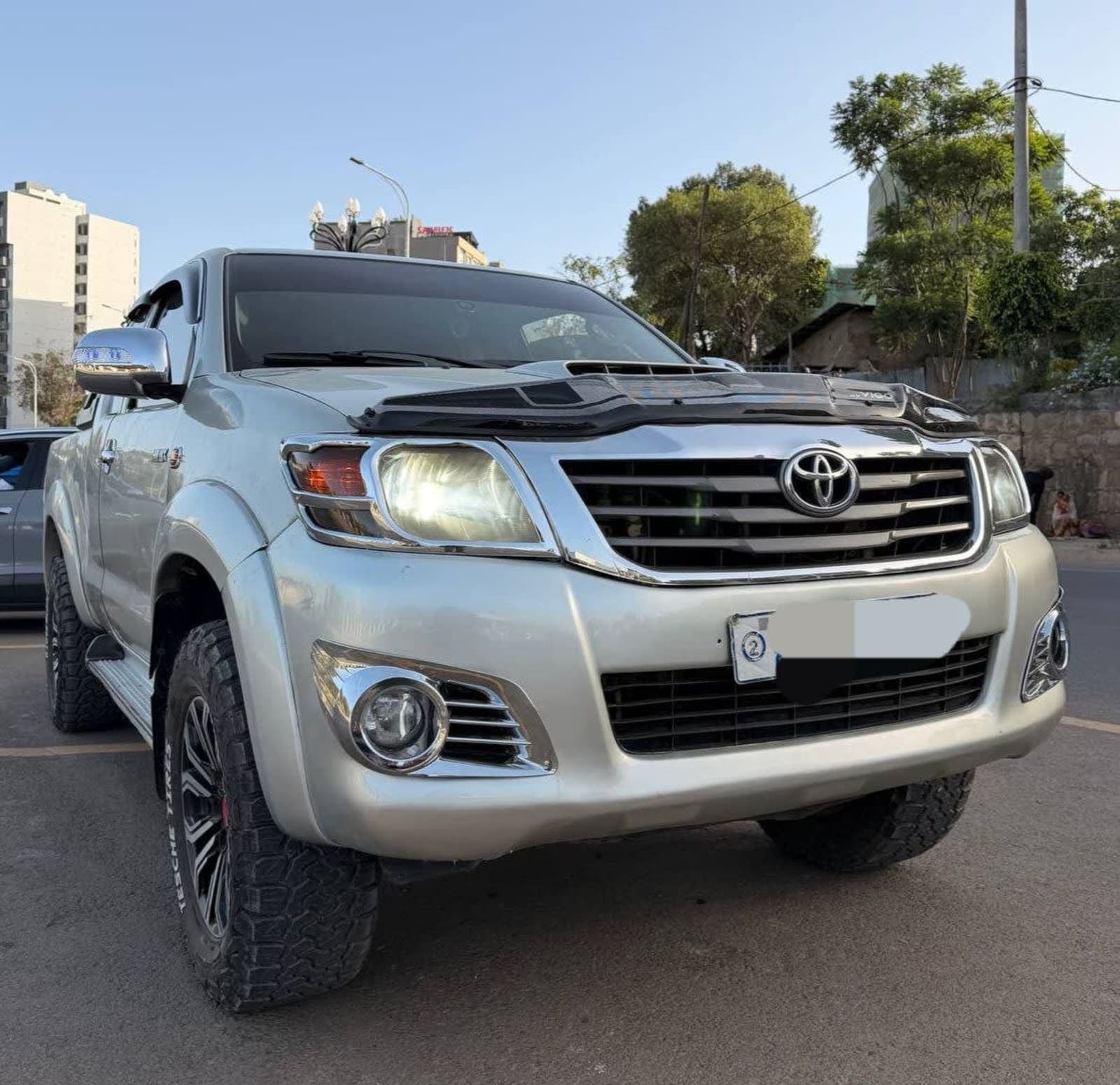 2013 Toyota Vigo King Cab — photo 3