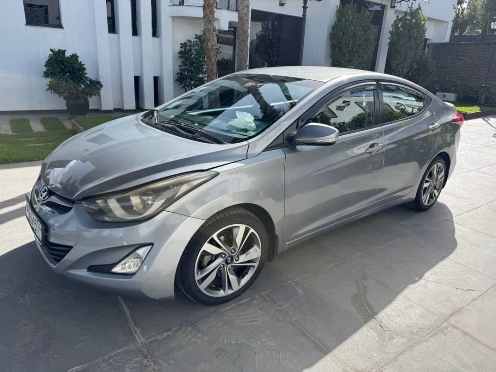 2015 Hyundai Elantra — photo 3