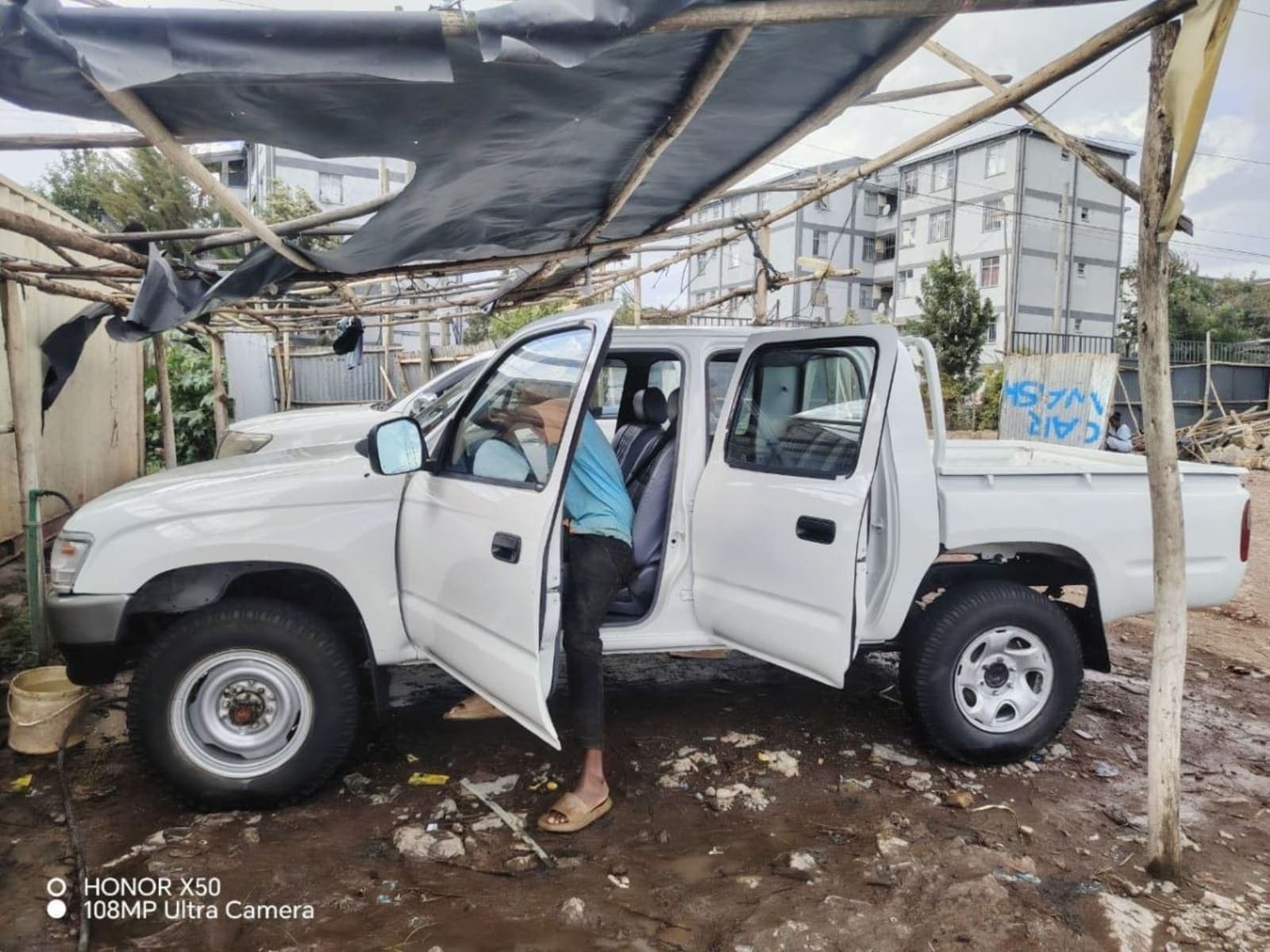 2001 Toyota 3L double cab — photo 7