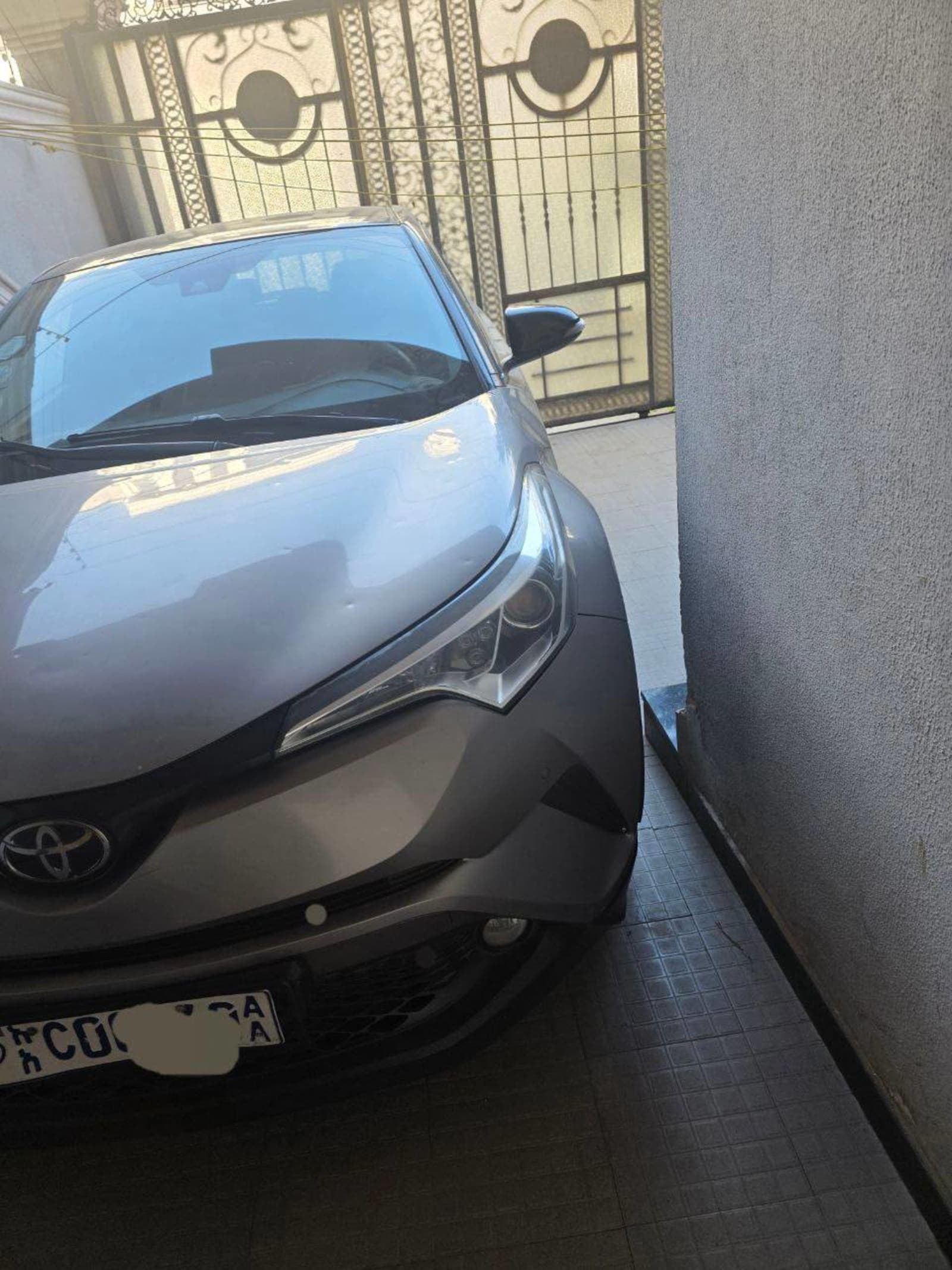 2020 Toyota CHR โ photo 2