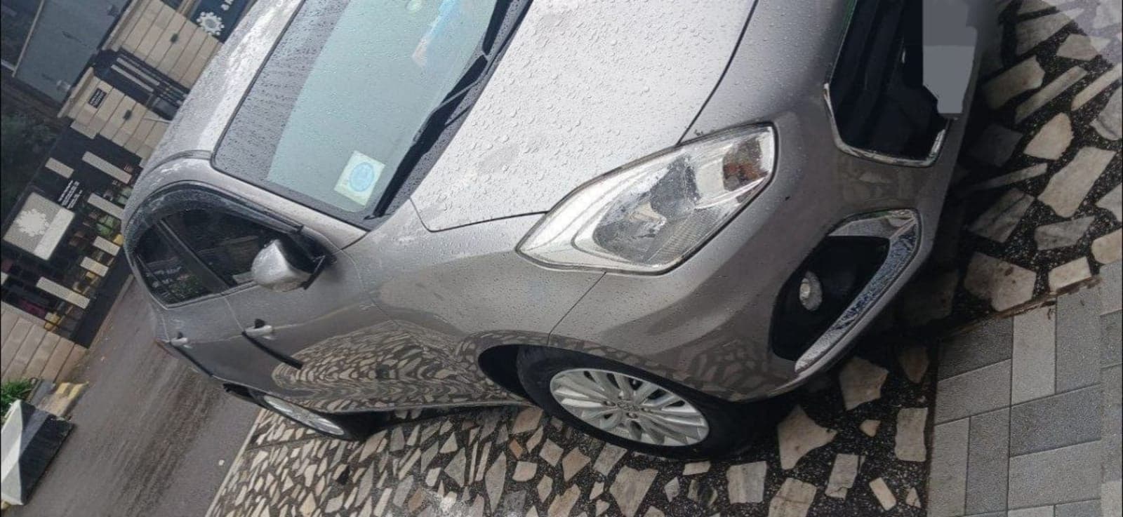 2022 Suzuki Dzire — photo 1