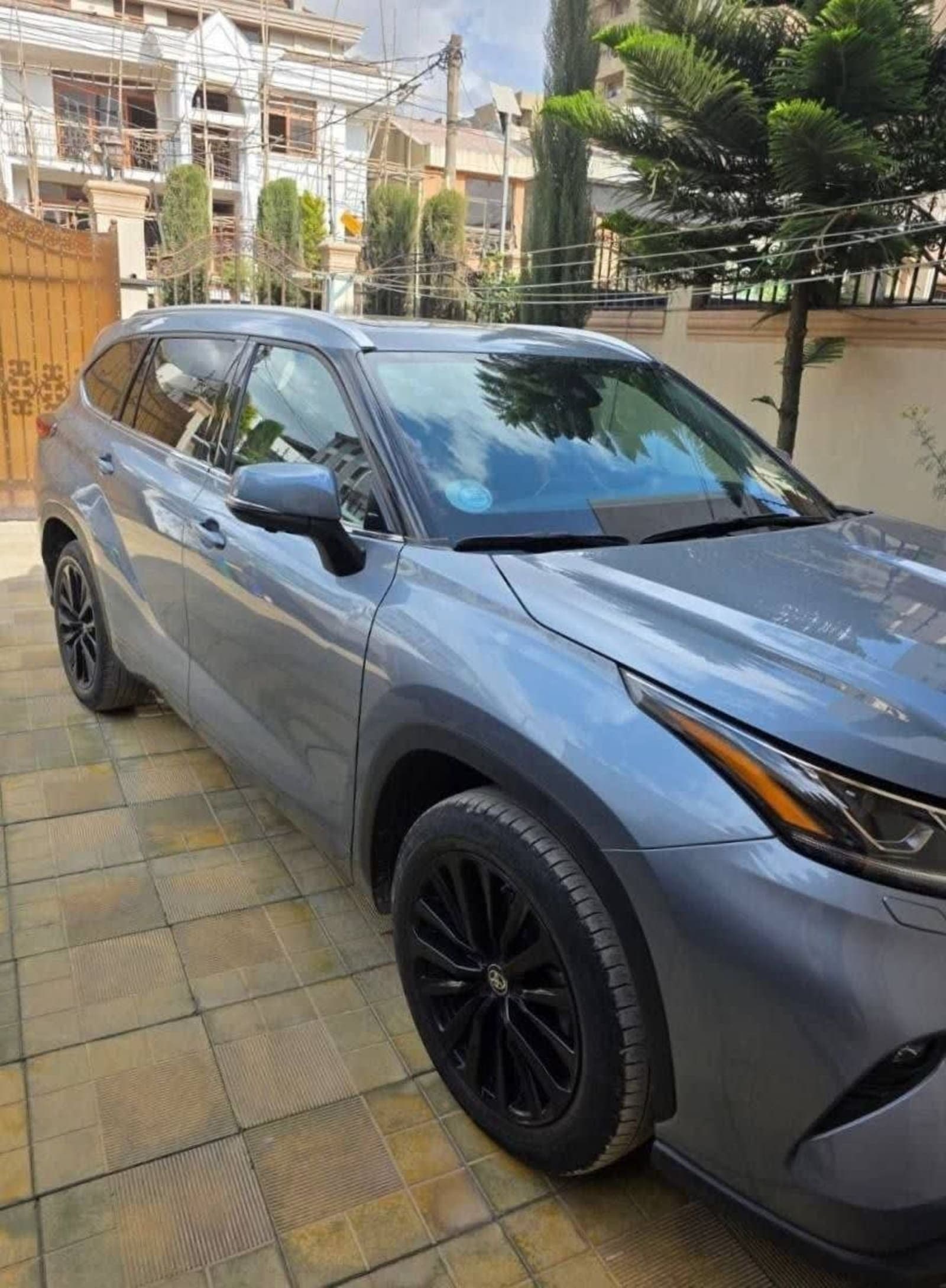 2024 Toyota Highlander Hybrid — photo 3
