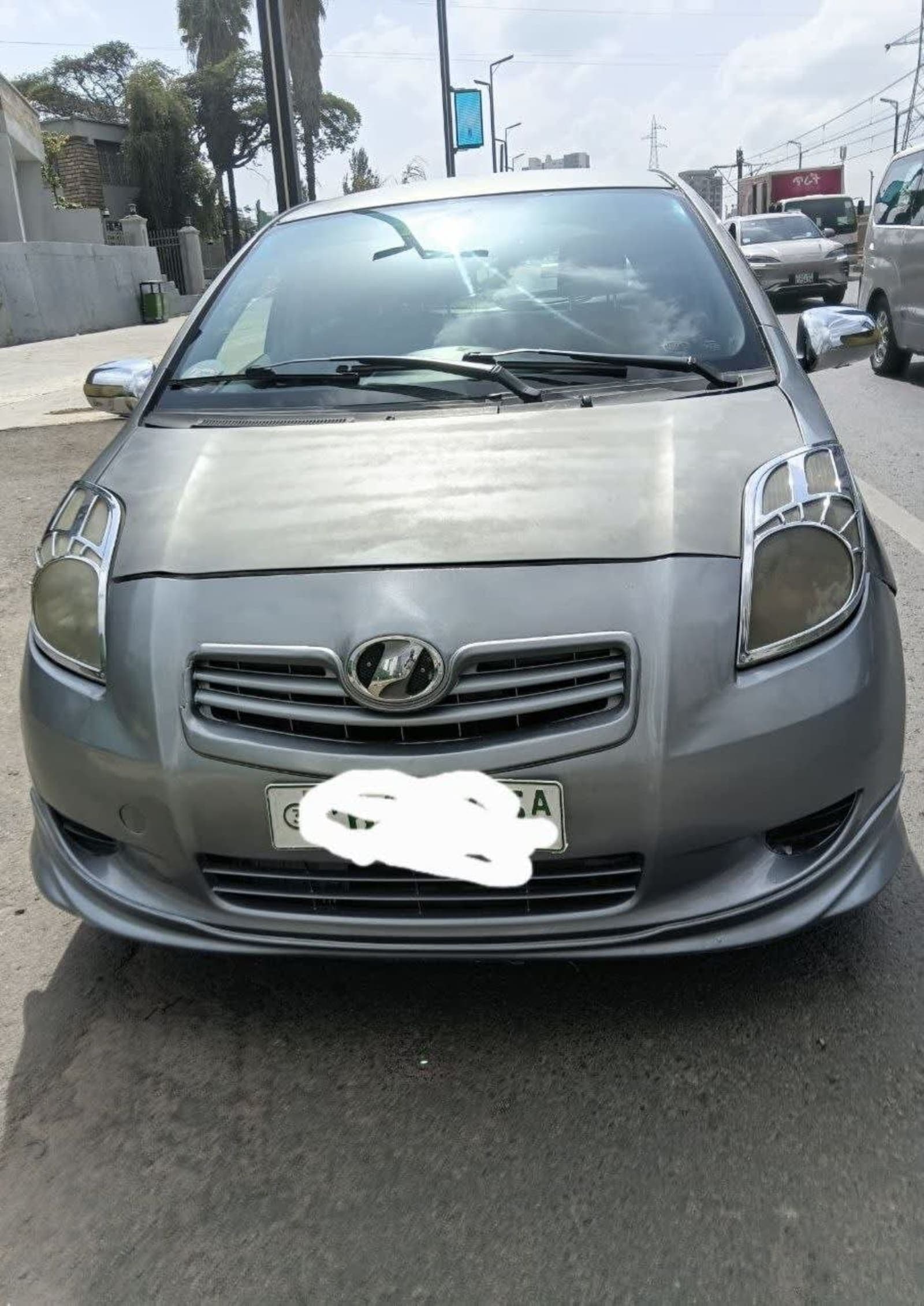 2007 Toyota Yaris Compact — photo 1