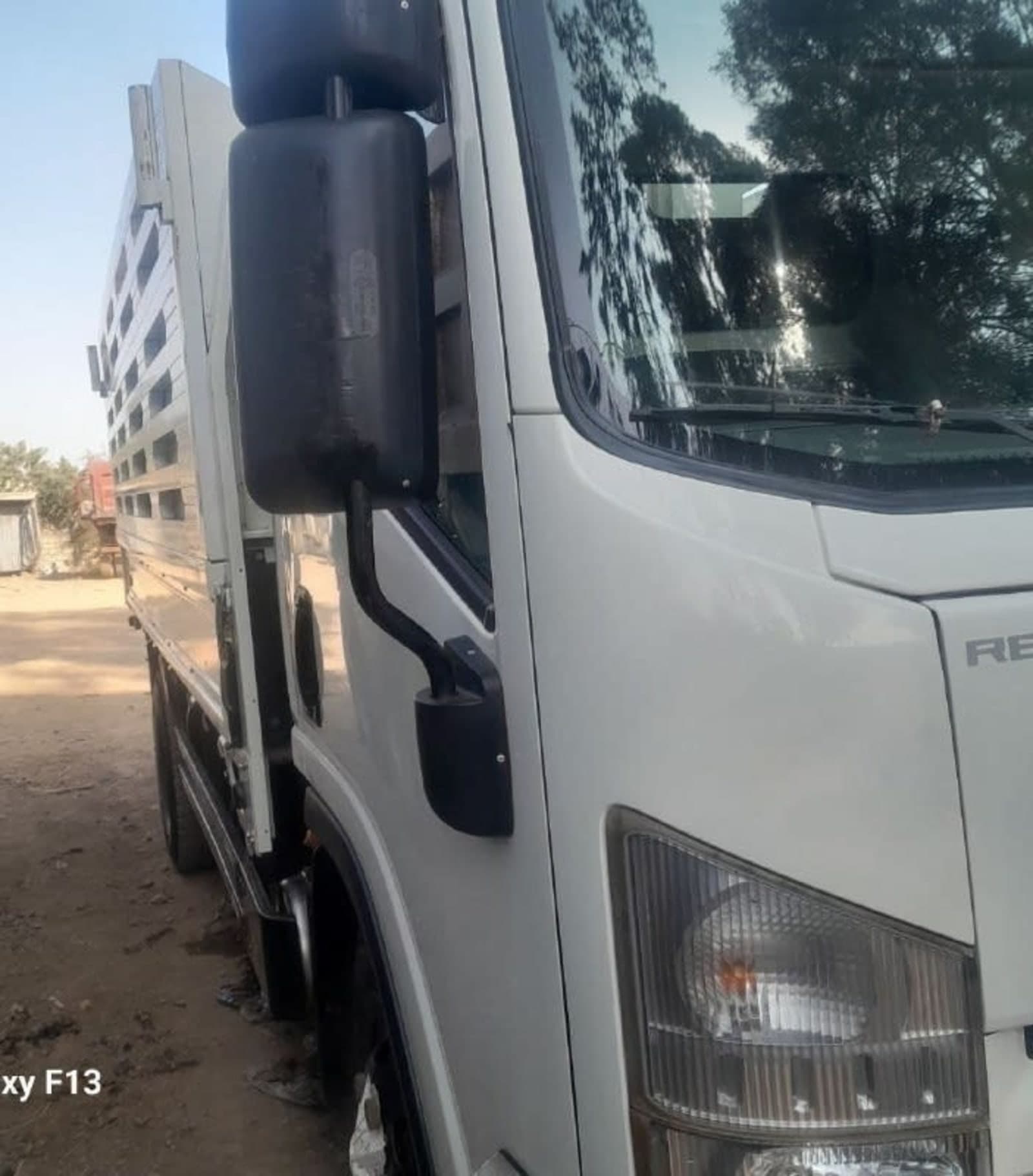 2023 Isuzu Obama โ photo 2