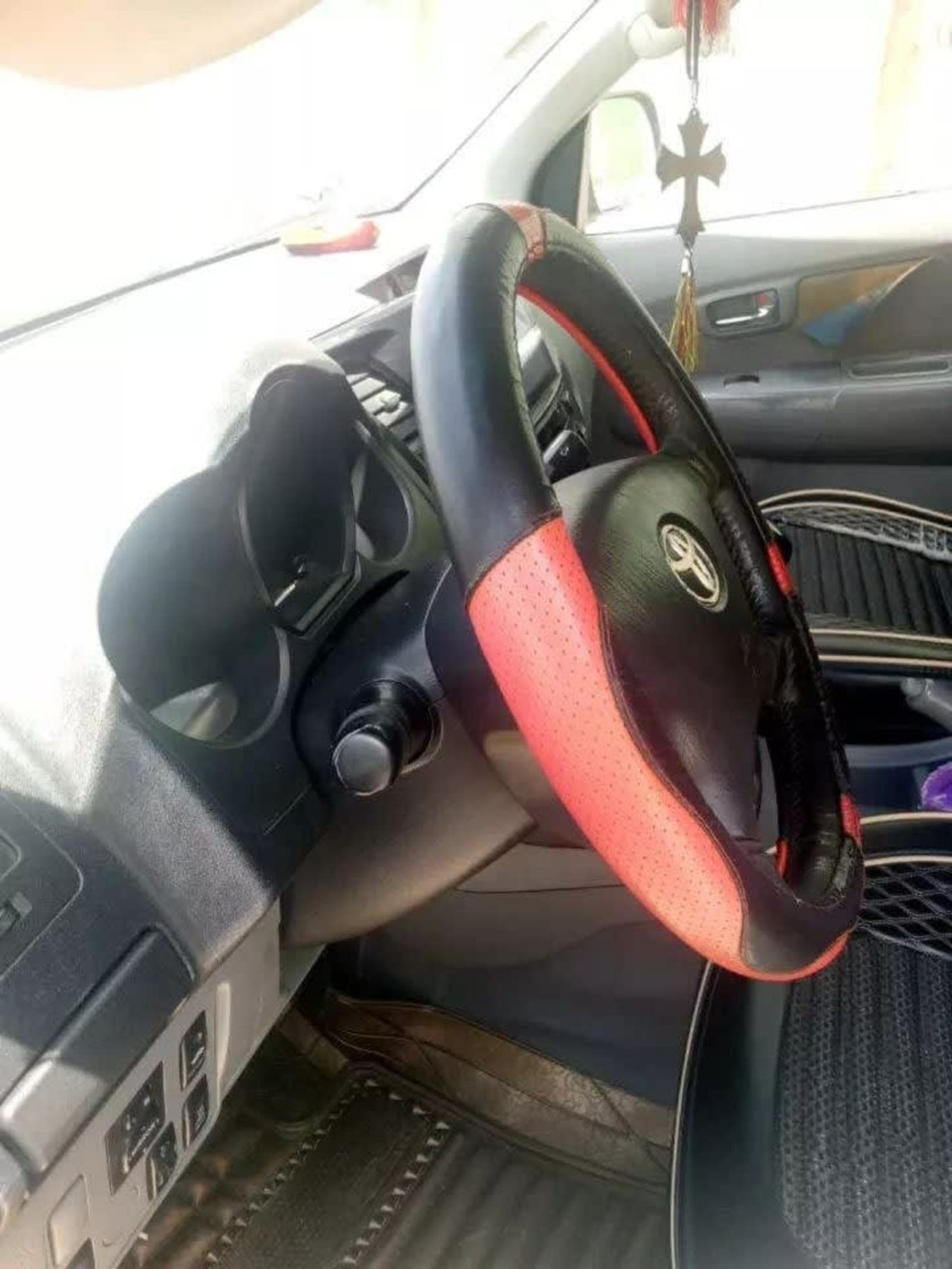 2010 Toyota Hilux — photo 4