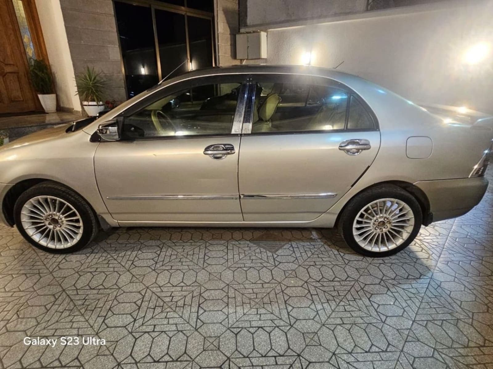 2003 Toyota Corolla — photo 1