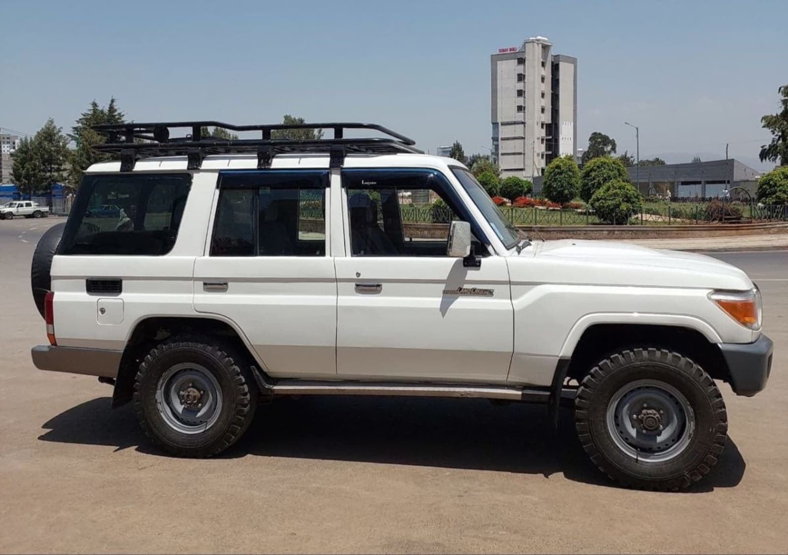 2009 Toyota LandCruiser Mark II — photo 6