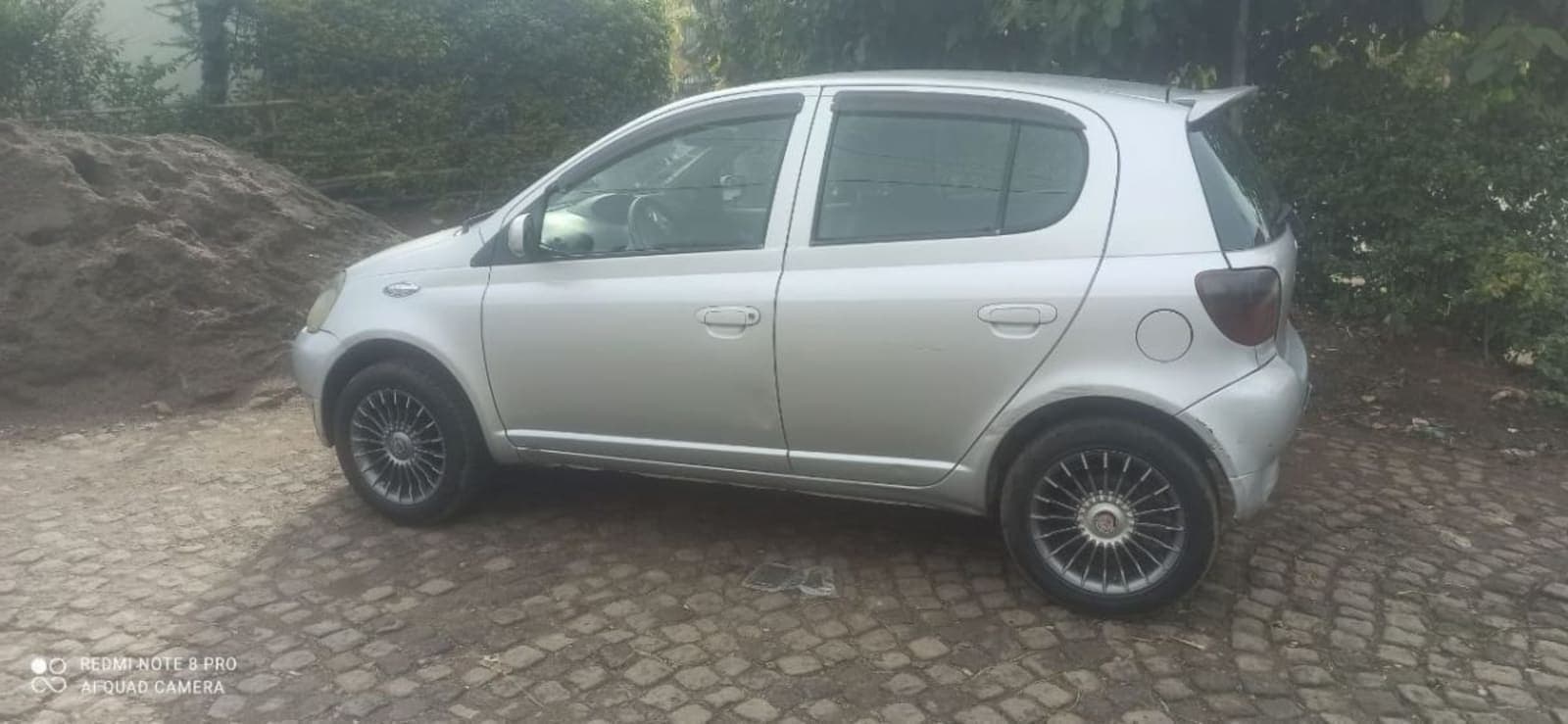 2001 Toyota Vitz — photo 3