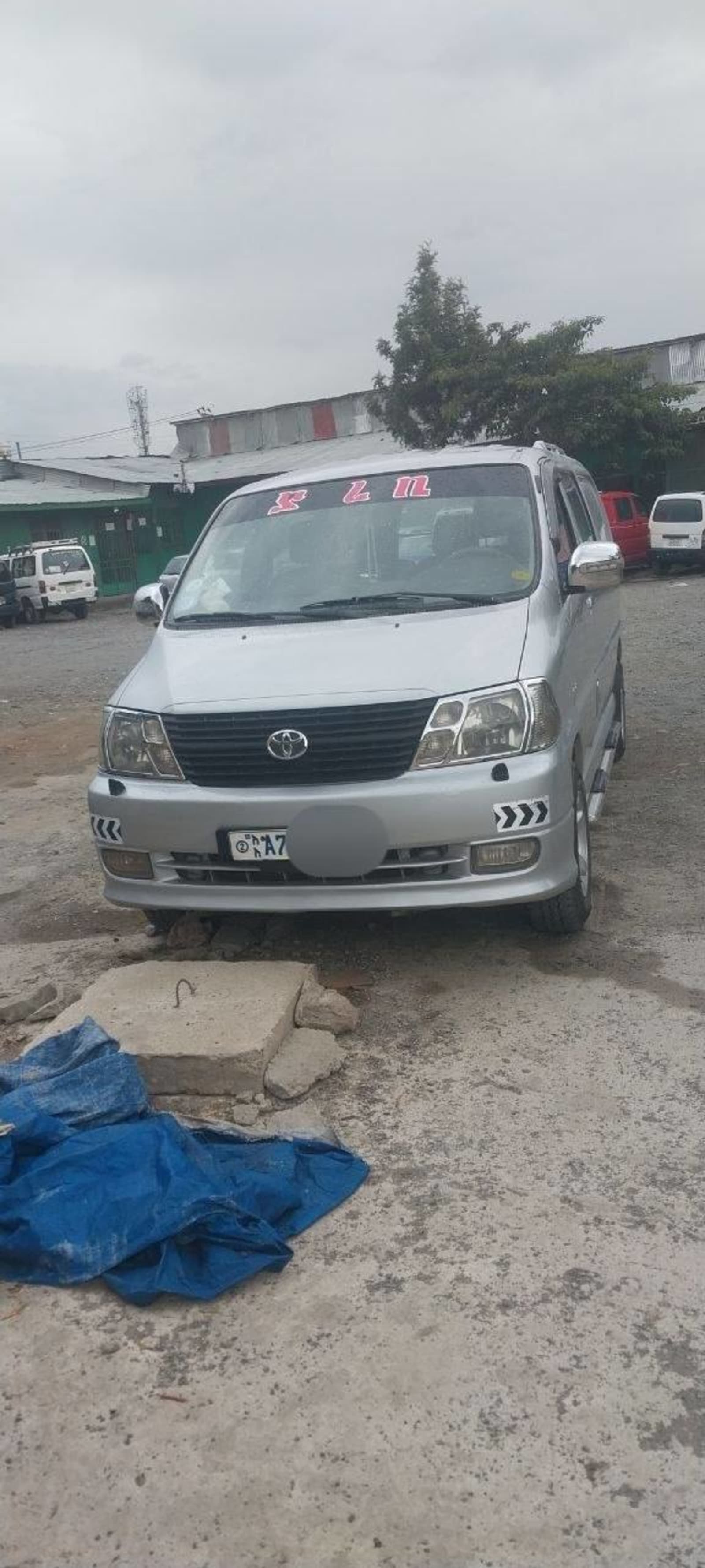 2008 Toyota Hiace Dolphin — photo 2