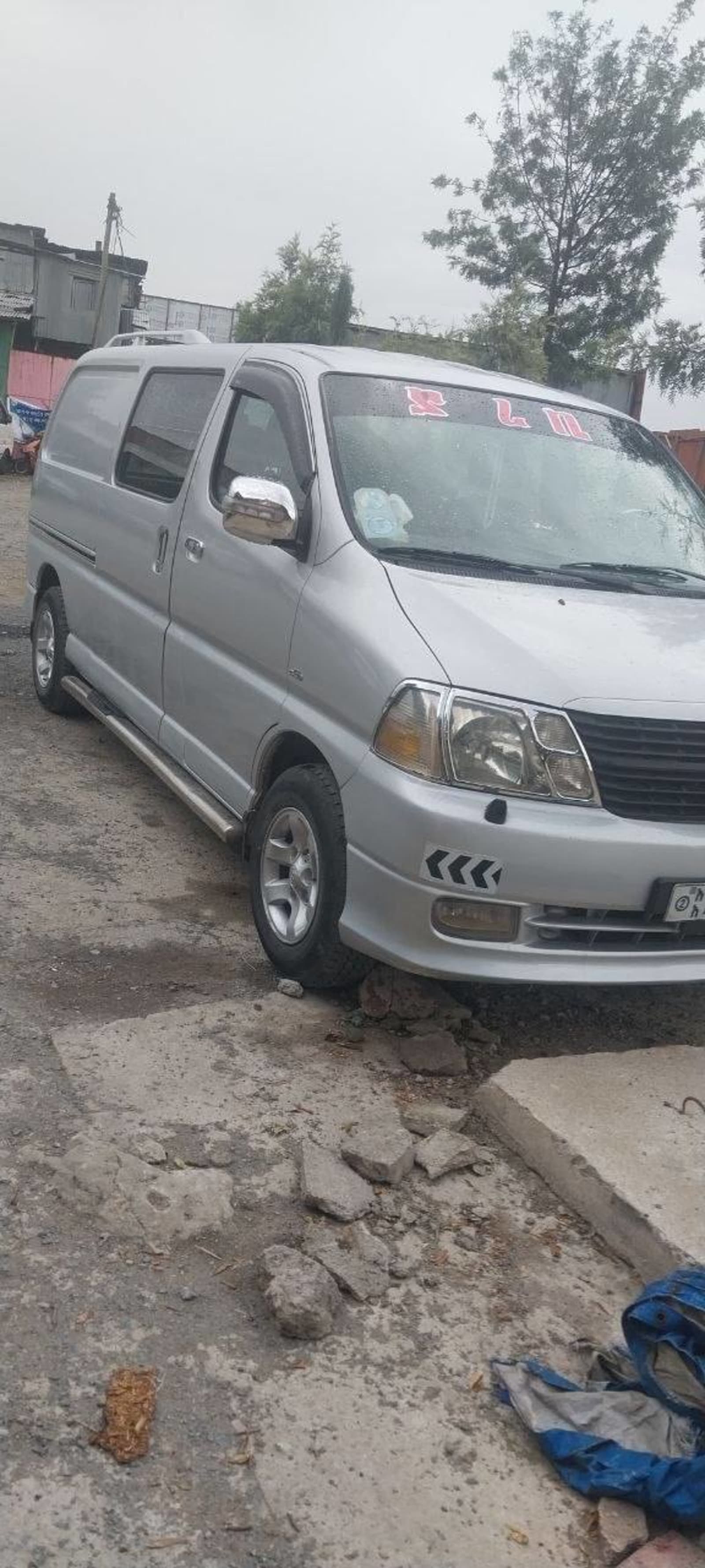 2008 Toyota Hiace Dolphin — photo 4