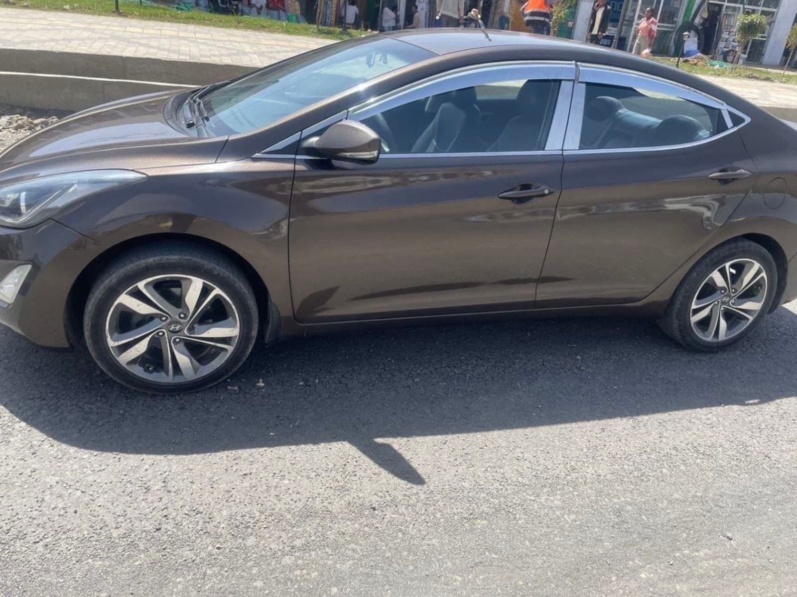 2015 Hyundai Elantra — photo 4