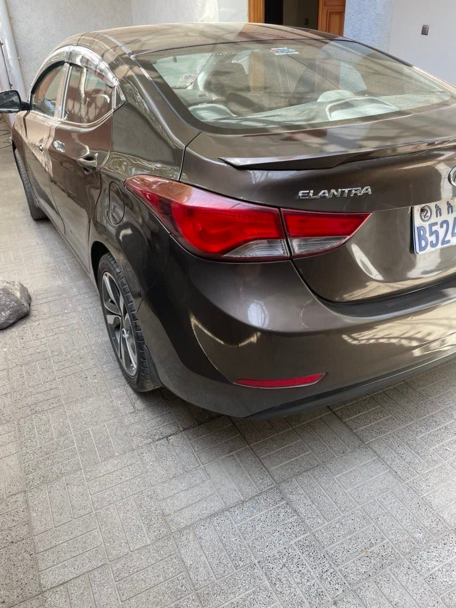 2015 Hyundai Elantra — photo 5