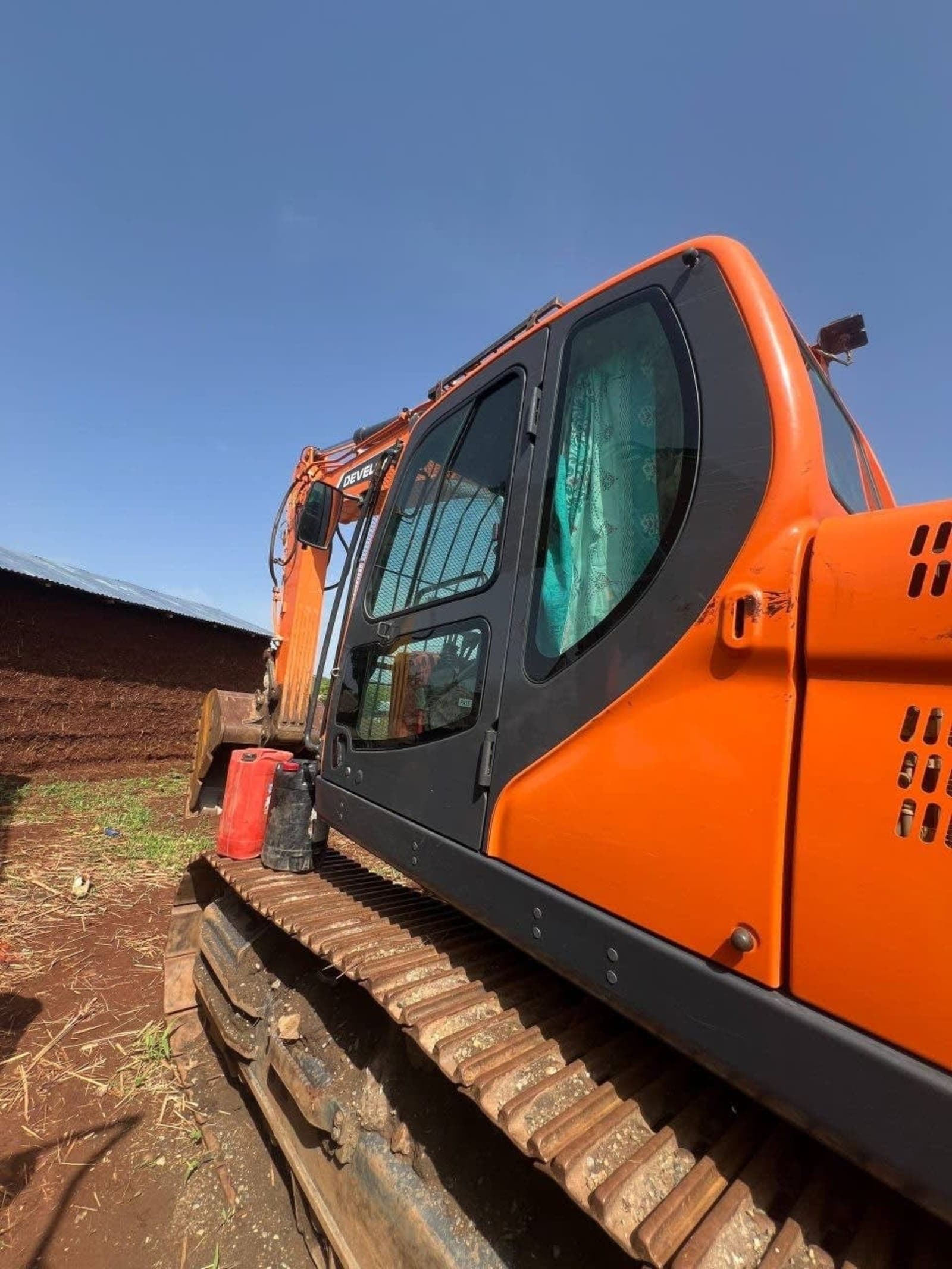 2025 DEVELON DX-360 — photo 2