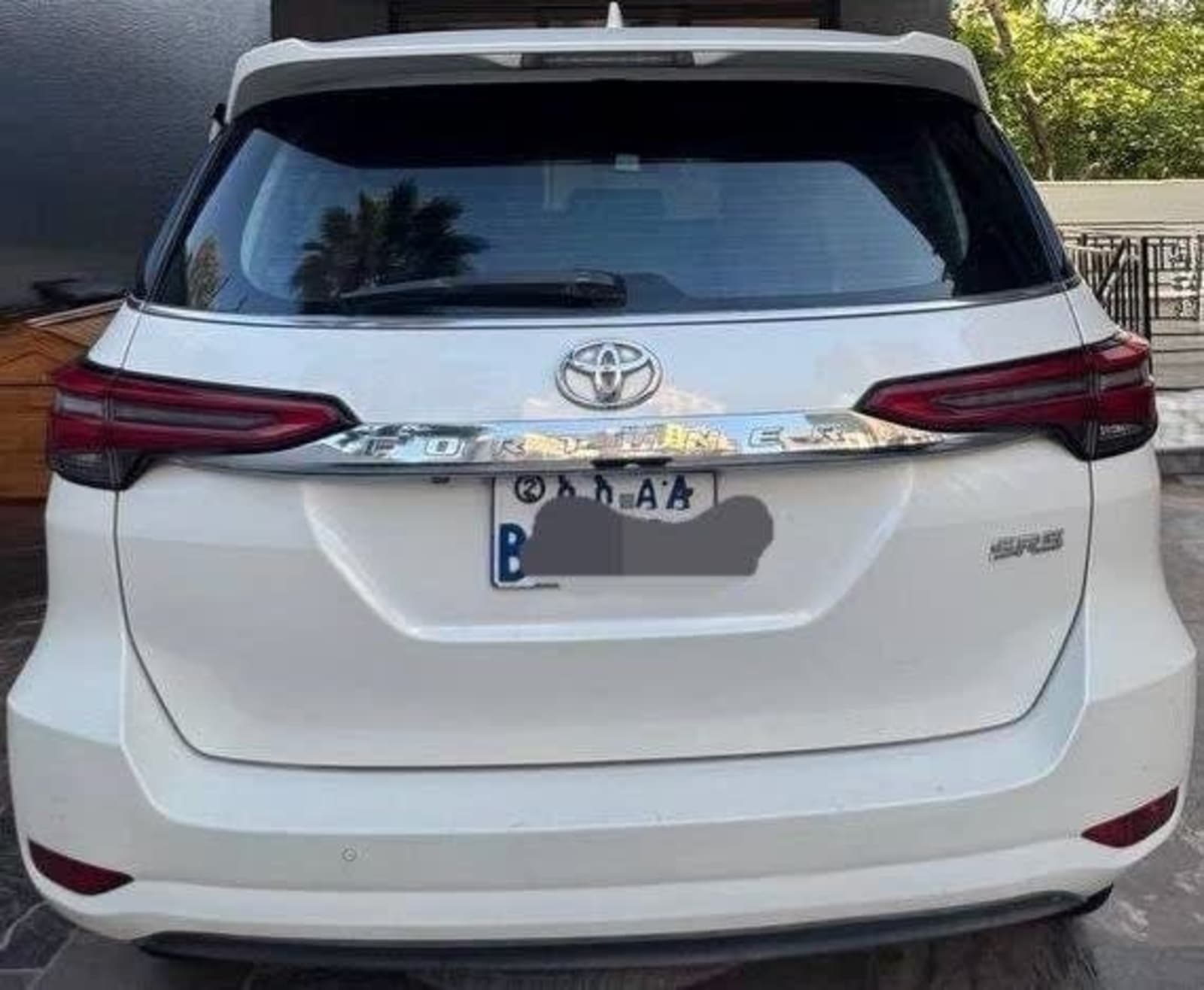 2021 Toyota Fortuner โ photo 3