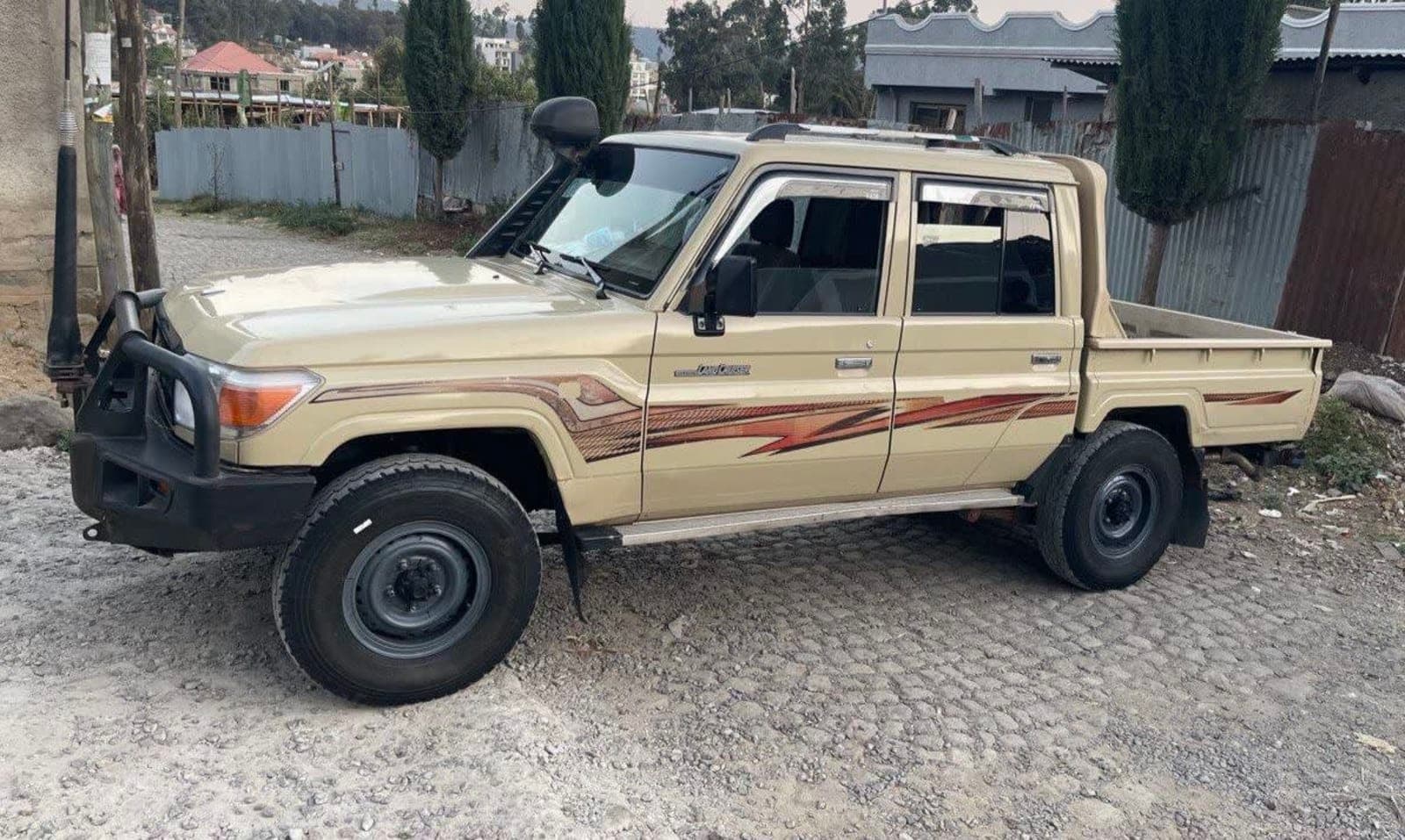 2020 Toyota Land Cruiser Mark II Double Cab — photo 3