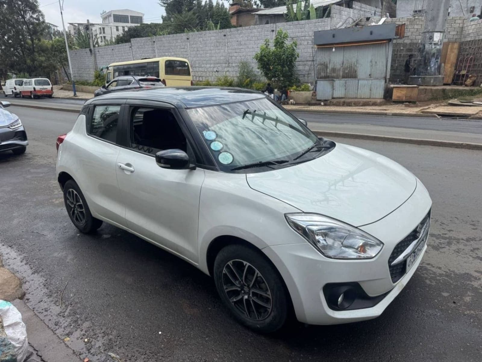 2021 Suzuki Swift — photo 1