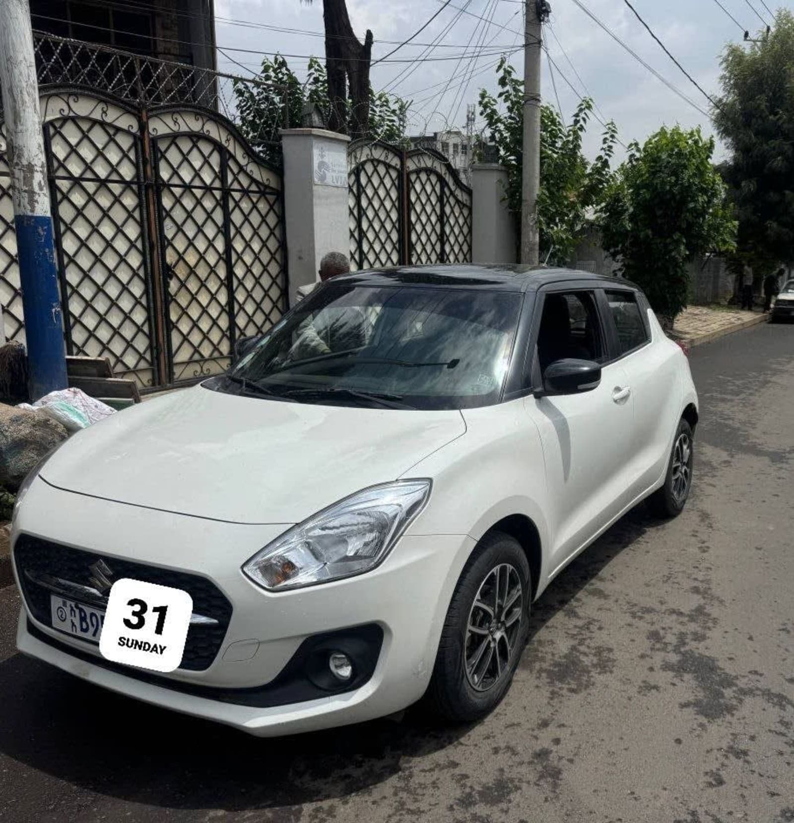 2021 Suzuki Swift — photo 3