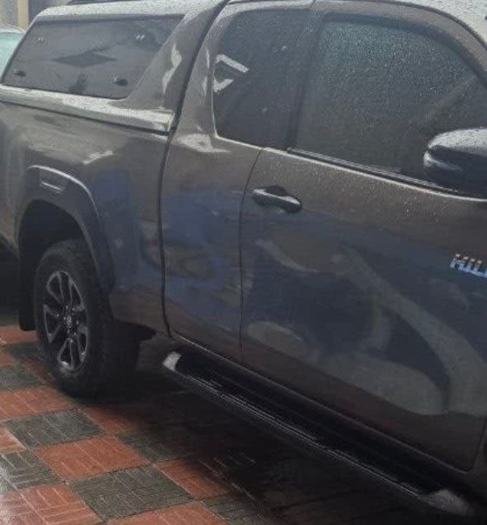 2021 Toyota Hilux Invincible X-Cab — photo 2