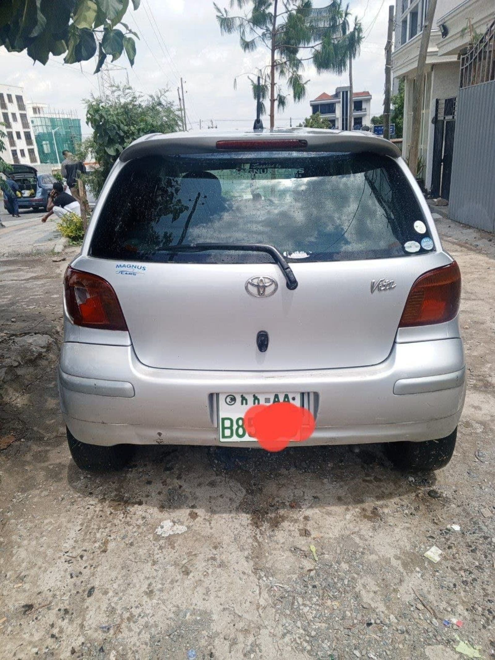 2004 Toyota Vitz — photo 5