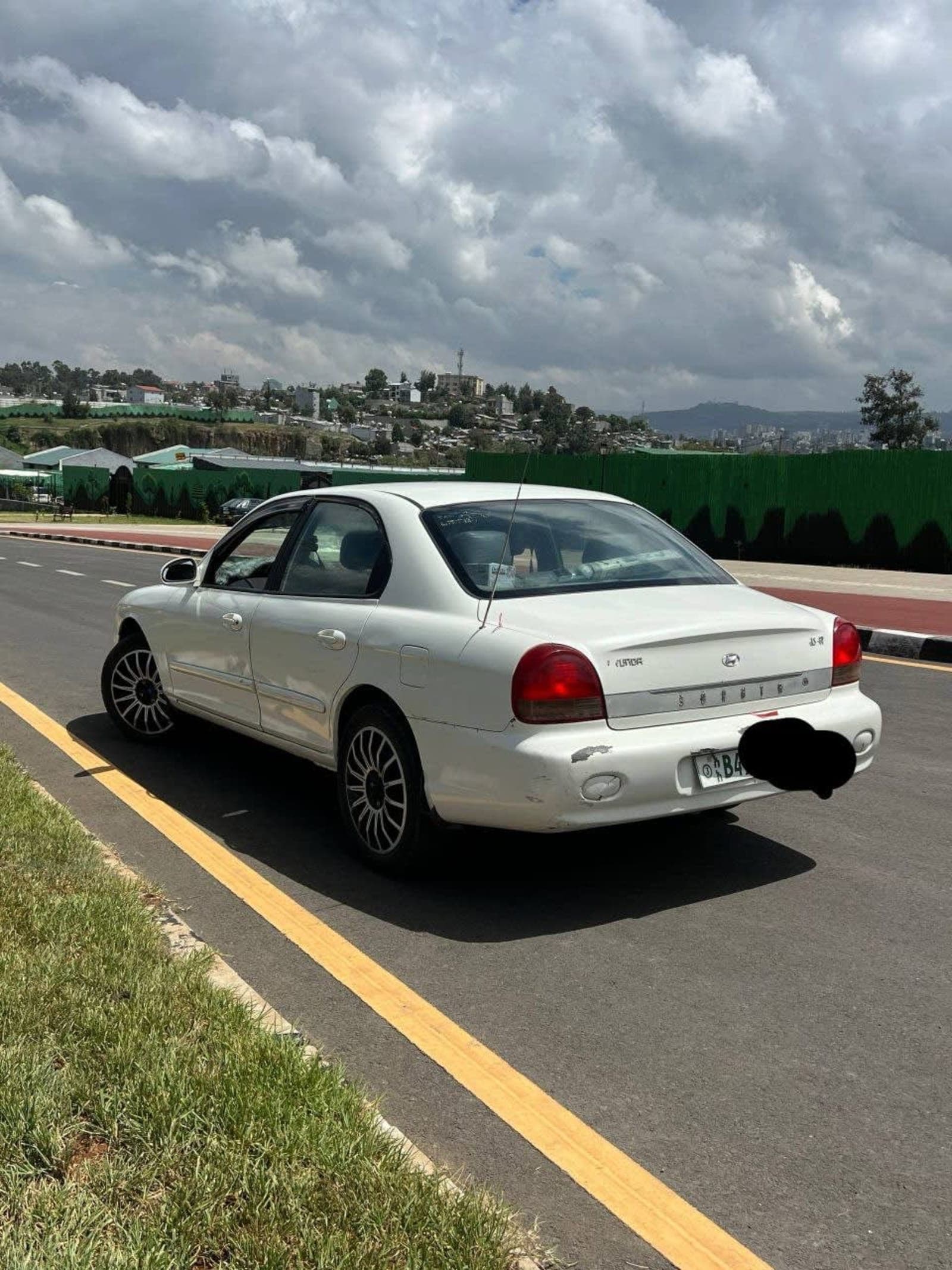 2001 Hyundai Sonata — photo 8