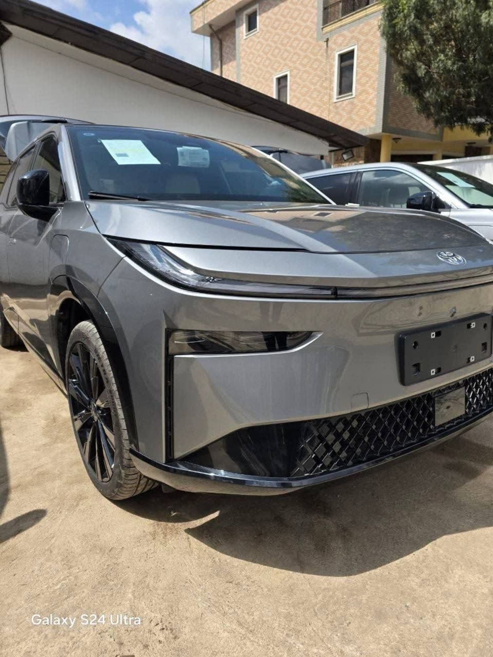 2025 Toyota bZ3X 610 Pro+ Smart Drive Edition — photo 4