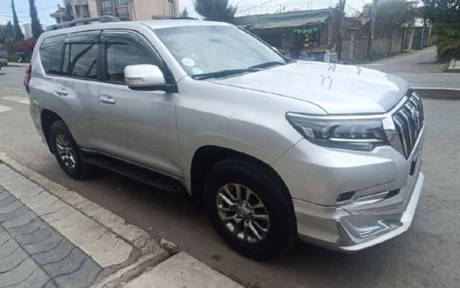 2014 Toyota Landcruiser Prado — photo 2