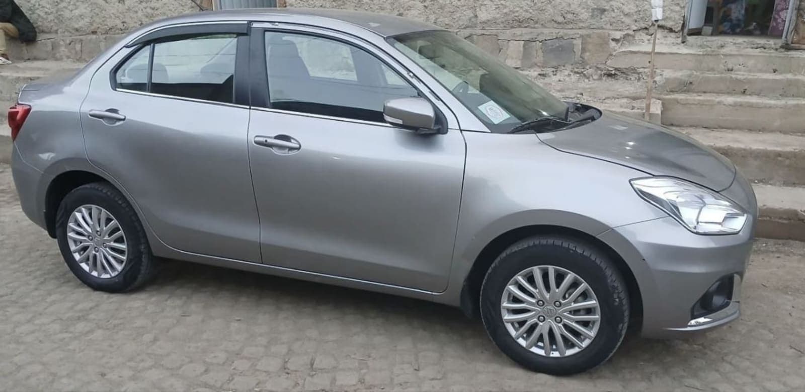 2022 Suzuki Dzire โ photo 3