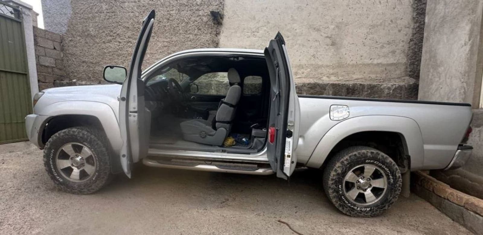 2008 Toyota Tacoma — photo 2