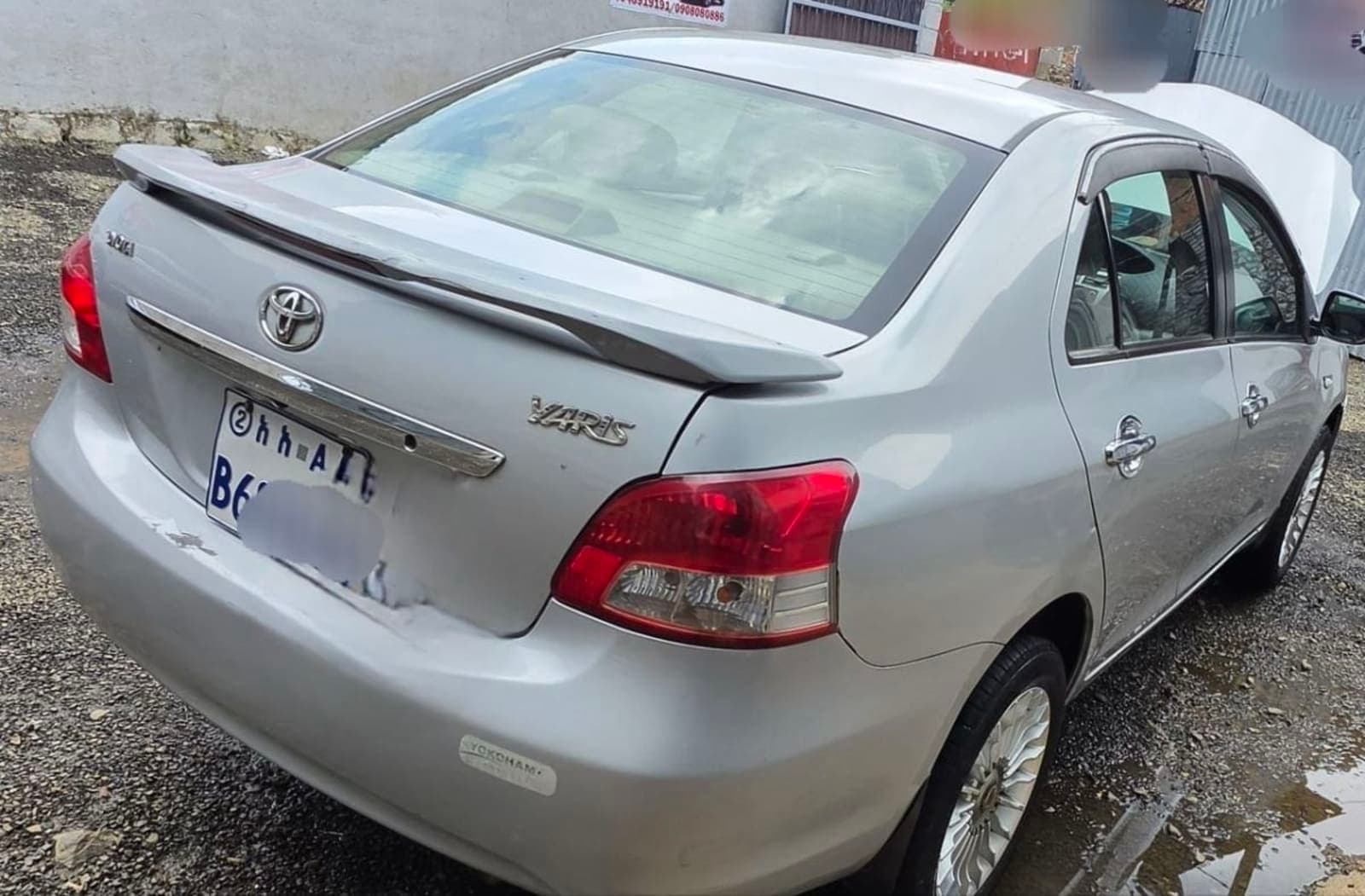 2010 Toyota Yaris Belta — photo 7