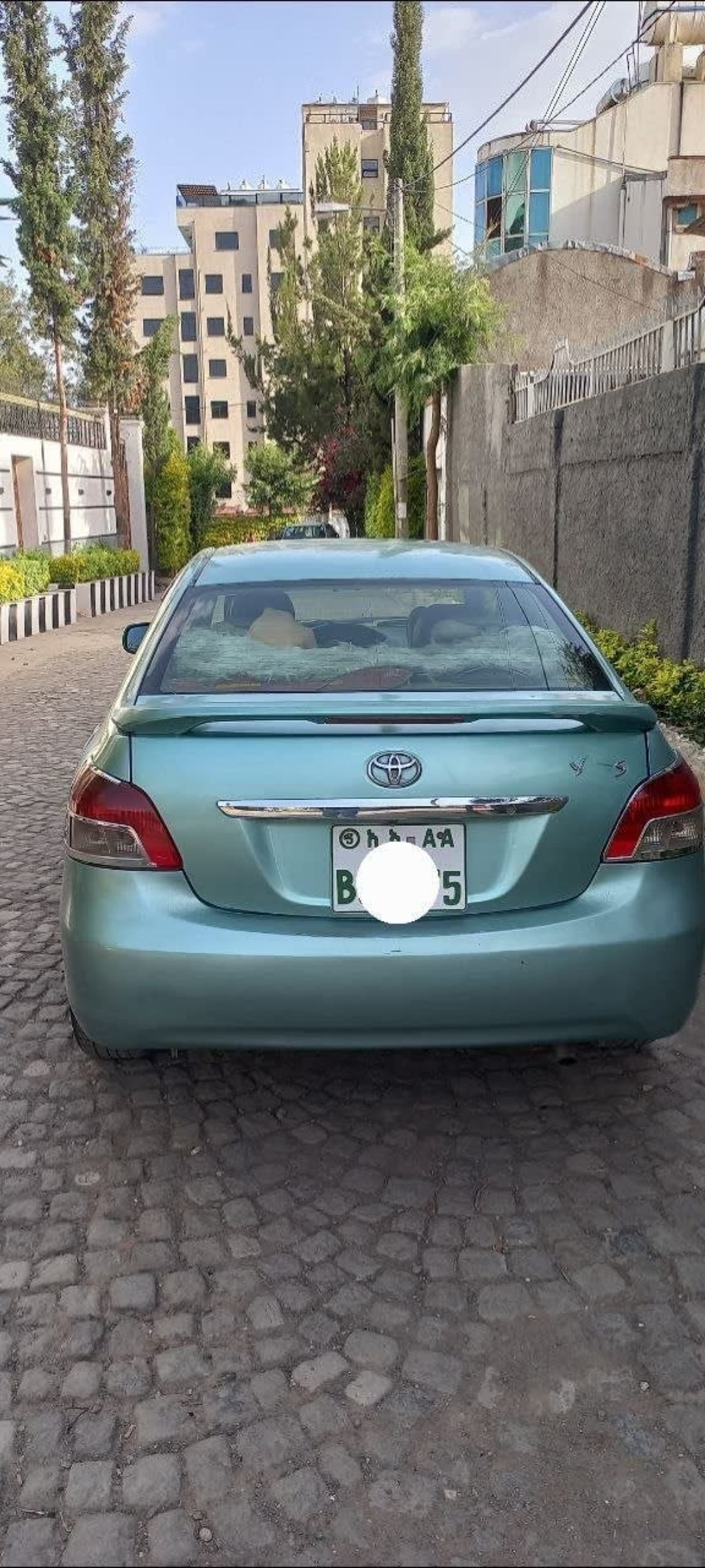 2008 Toyota Belta — photo 2