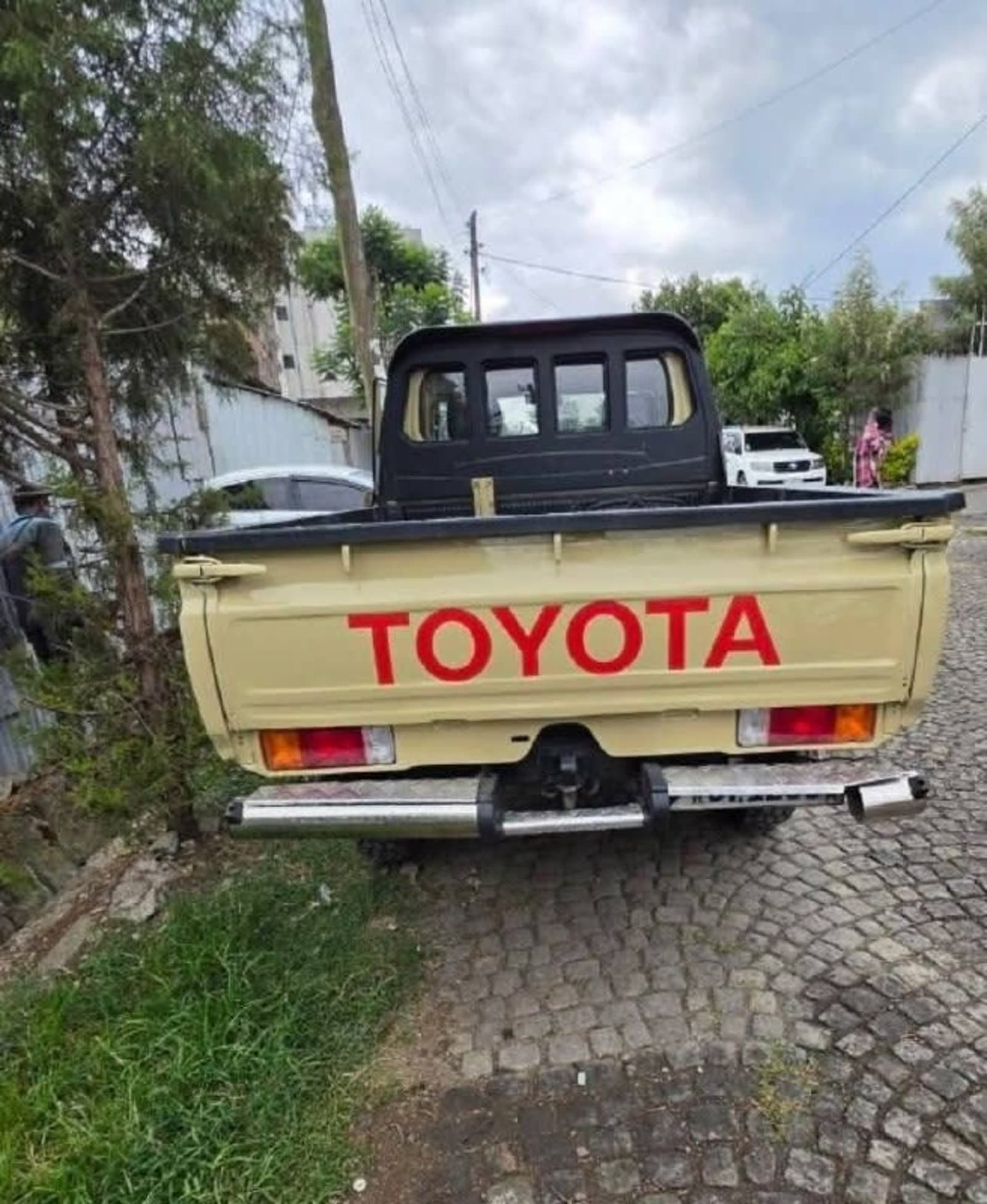 Toyota Land-cruiser โ photo 2