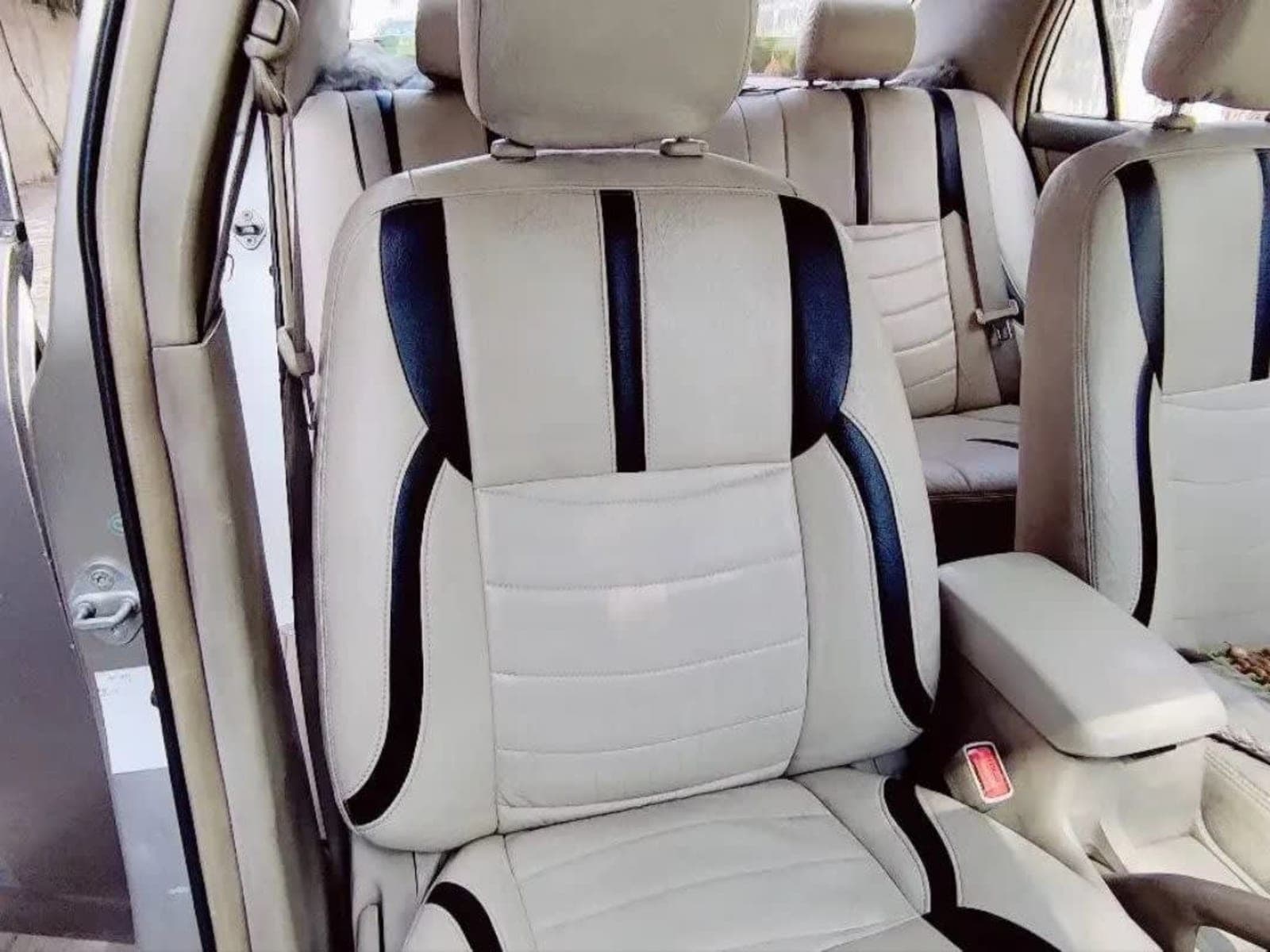 2002 Toyota Corolla — photo 4