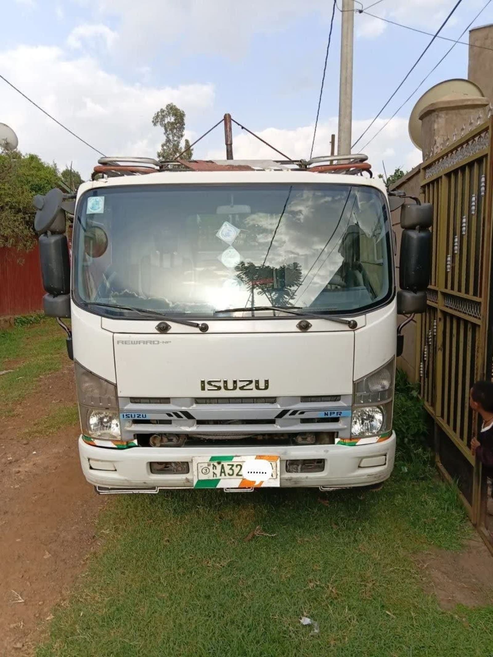 2016 Isuzu Obama