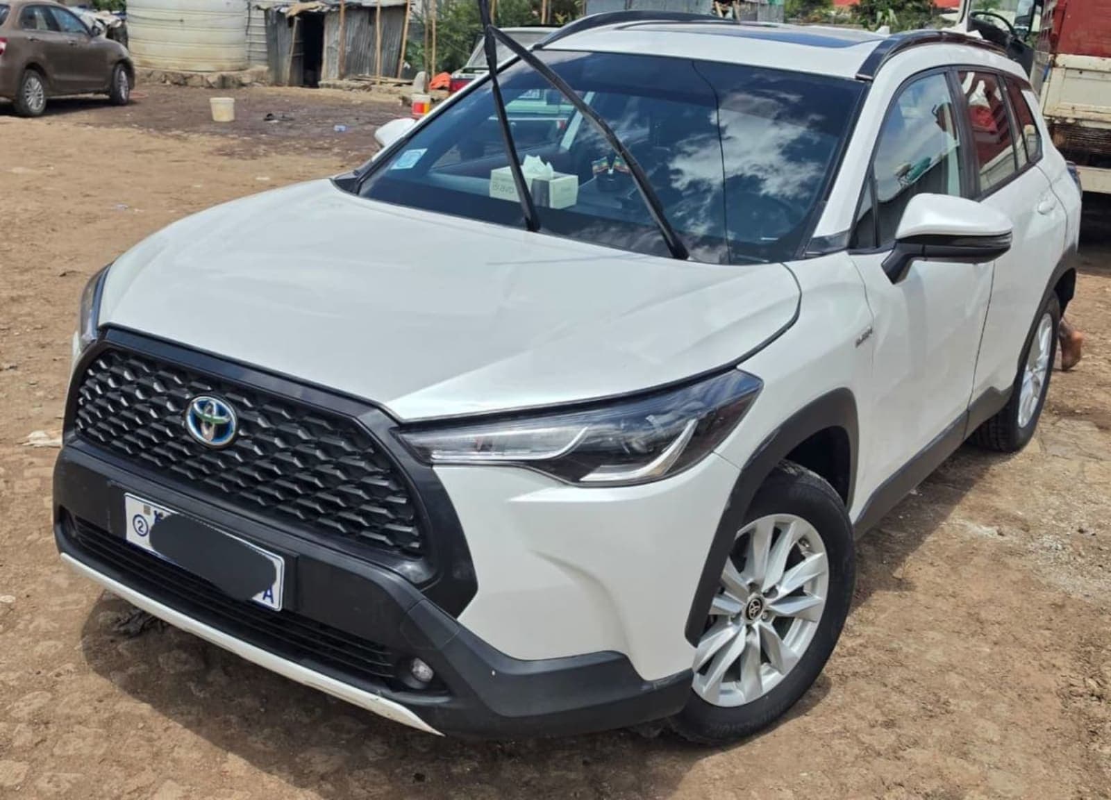 2023 Toyota Corolla Cross Hybrid — photo 5