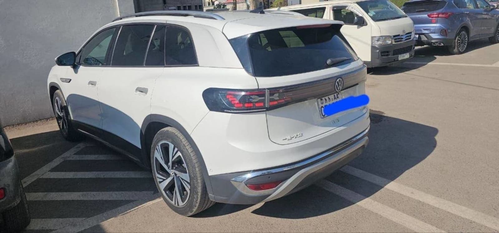 2022 Volkswagen ID.6 crozz Pro — photo 2