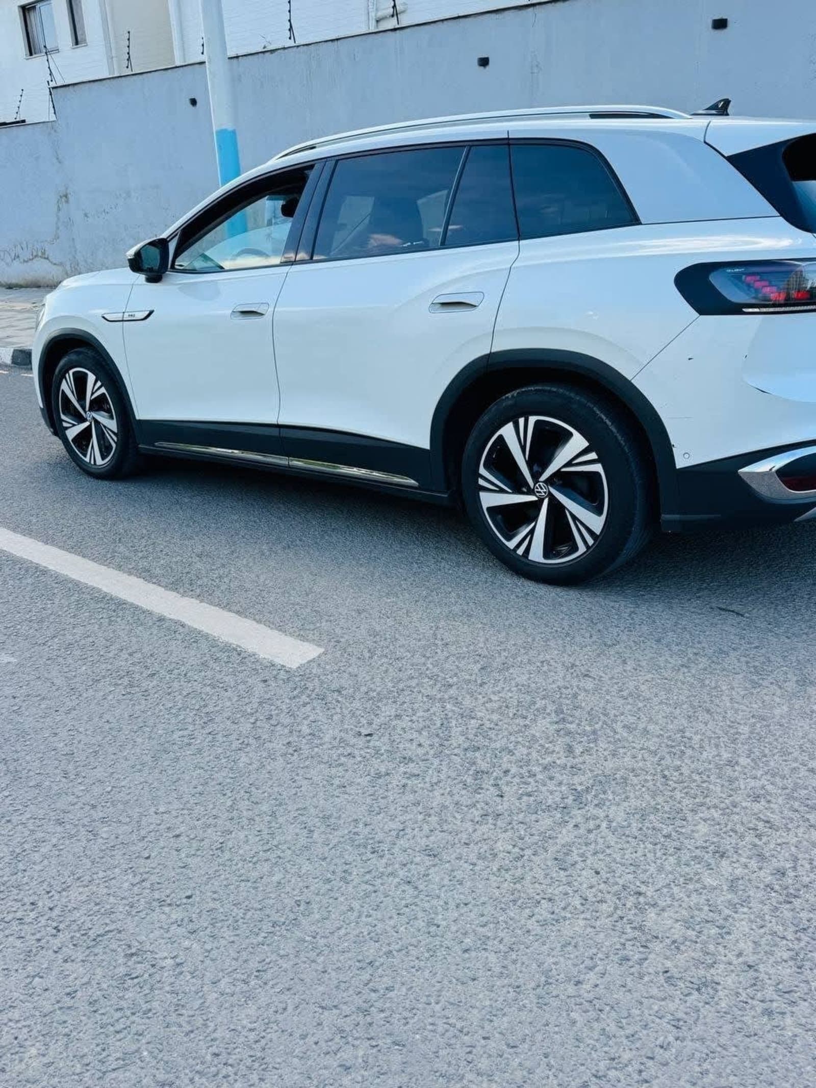 2023 Volkswagen ID.6 Crozz Pro