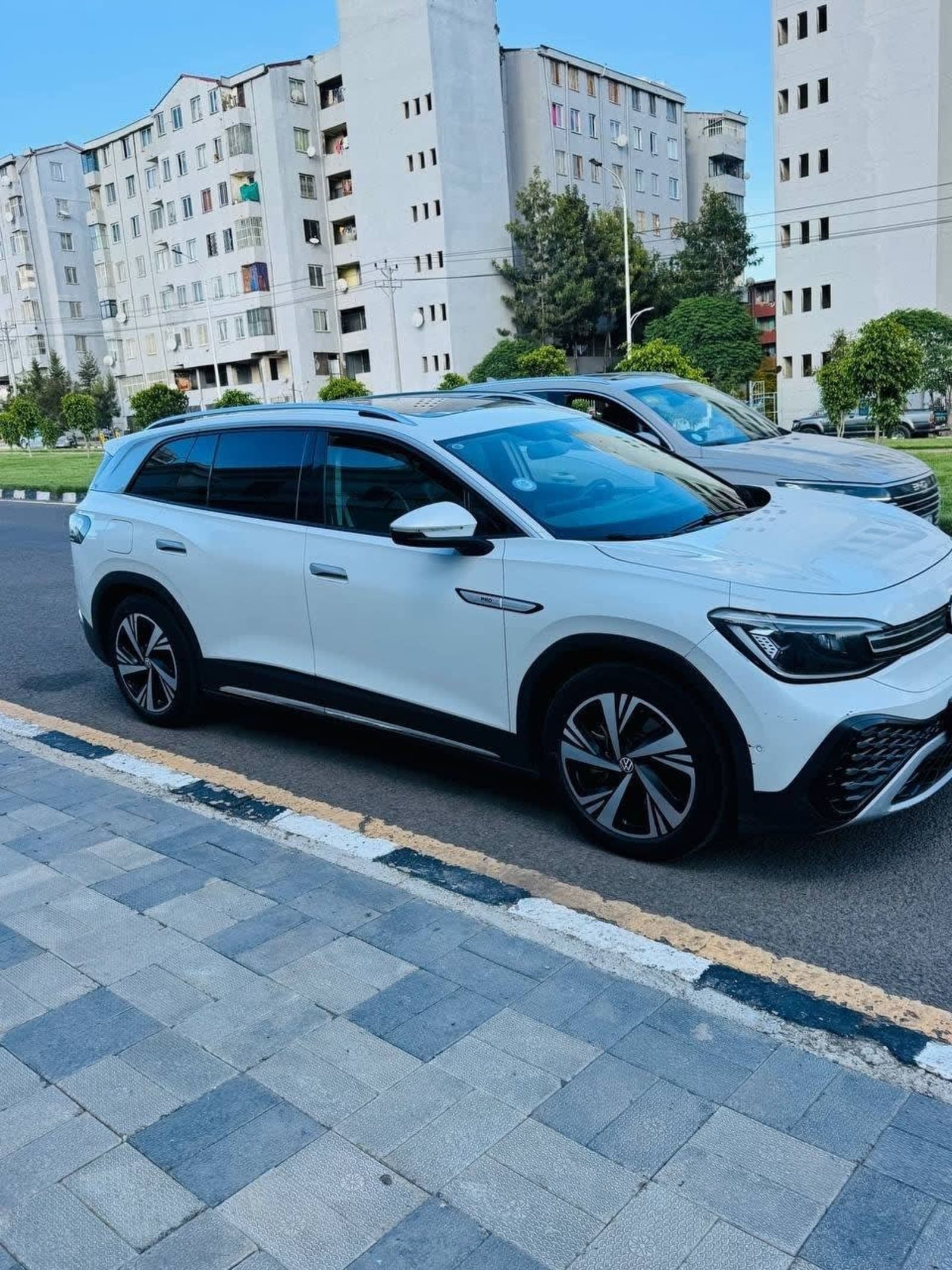 2023 Volkswagen ID.6 Crozz Pro — photo 4