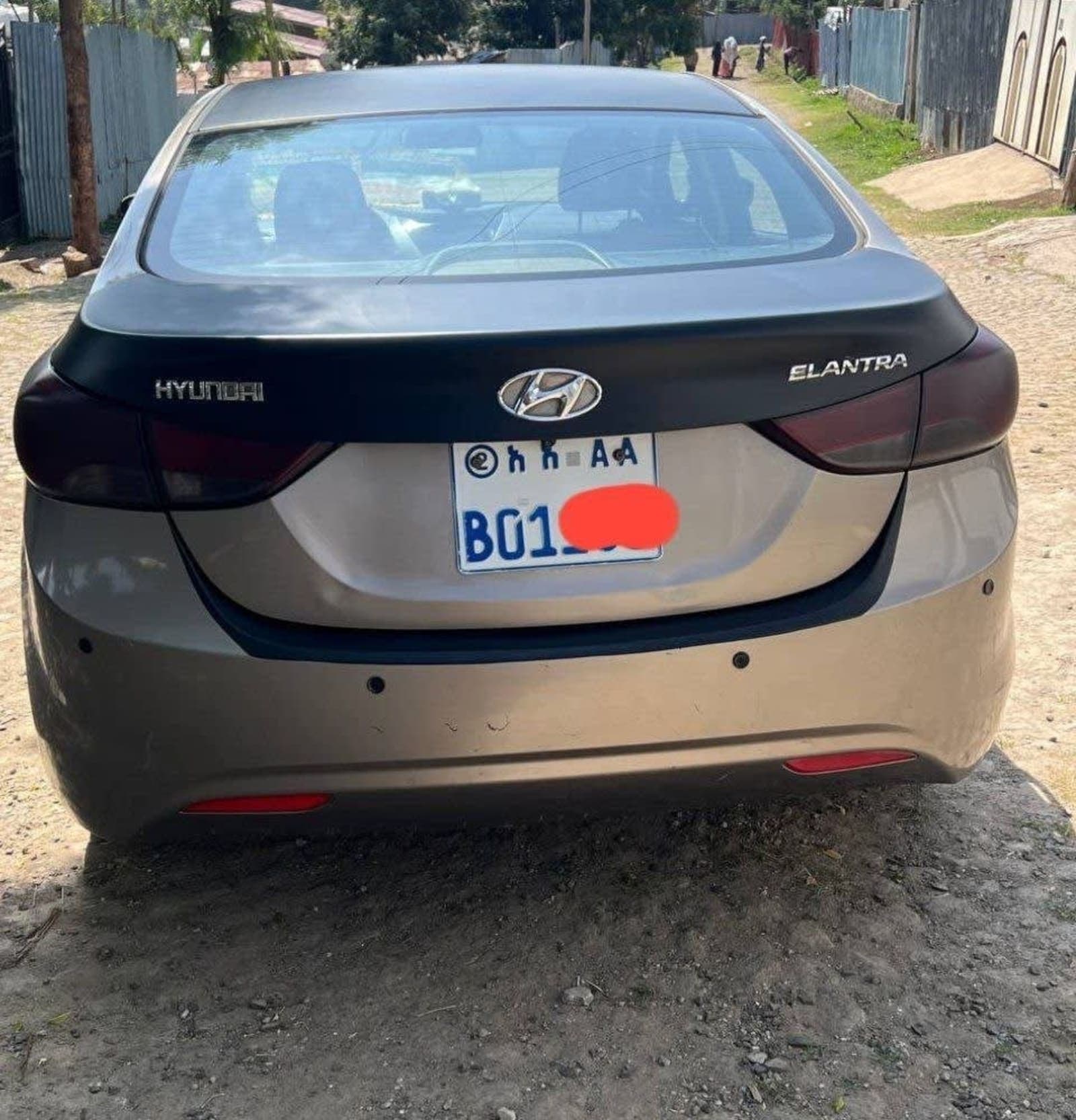 2012 Hyundai Elantra — photo 7