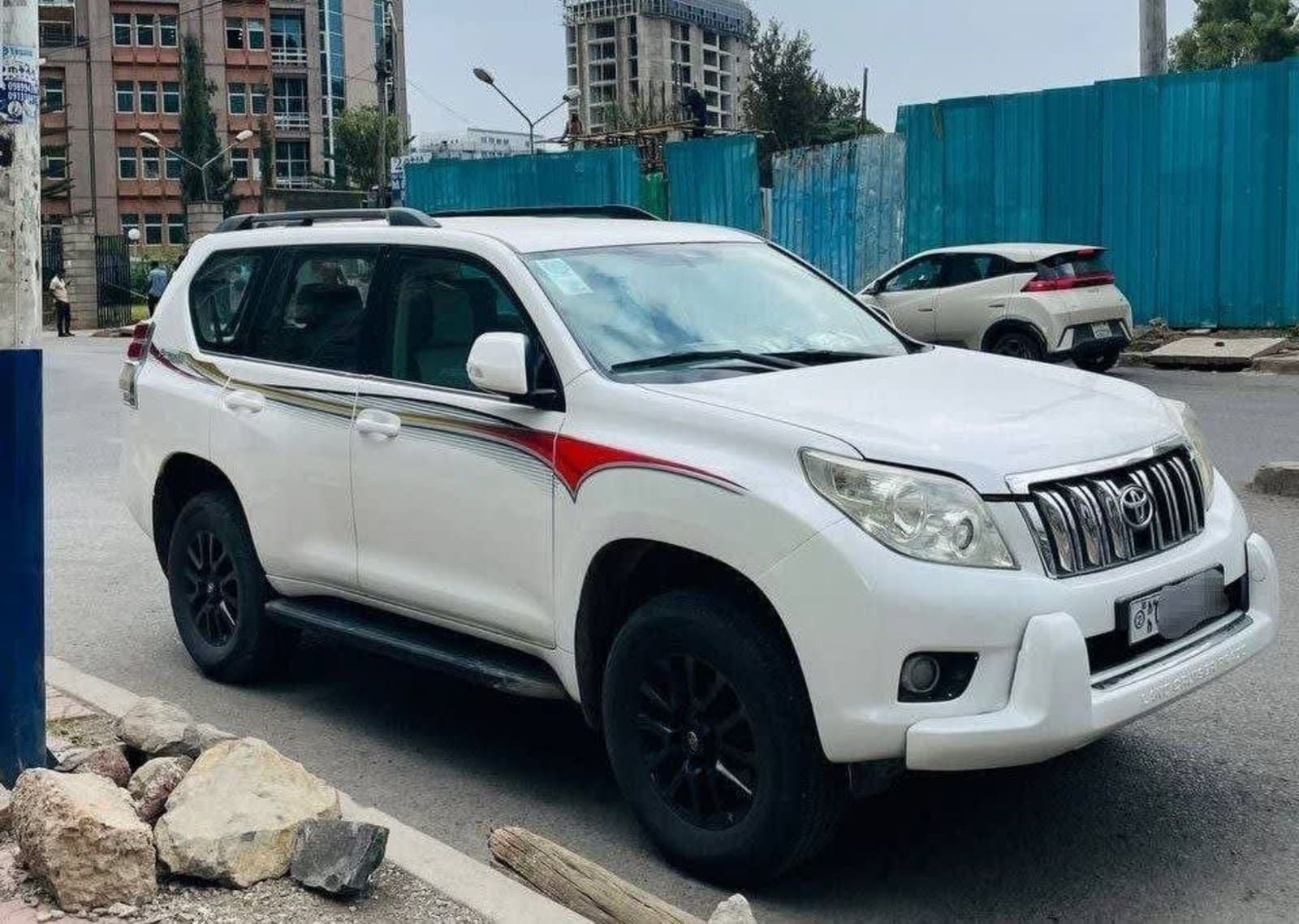 2012 Toyota Land Cruiser Prado — photo 3