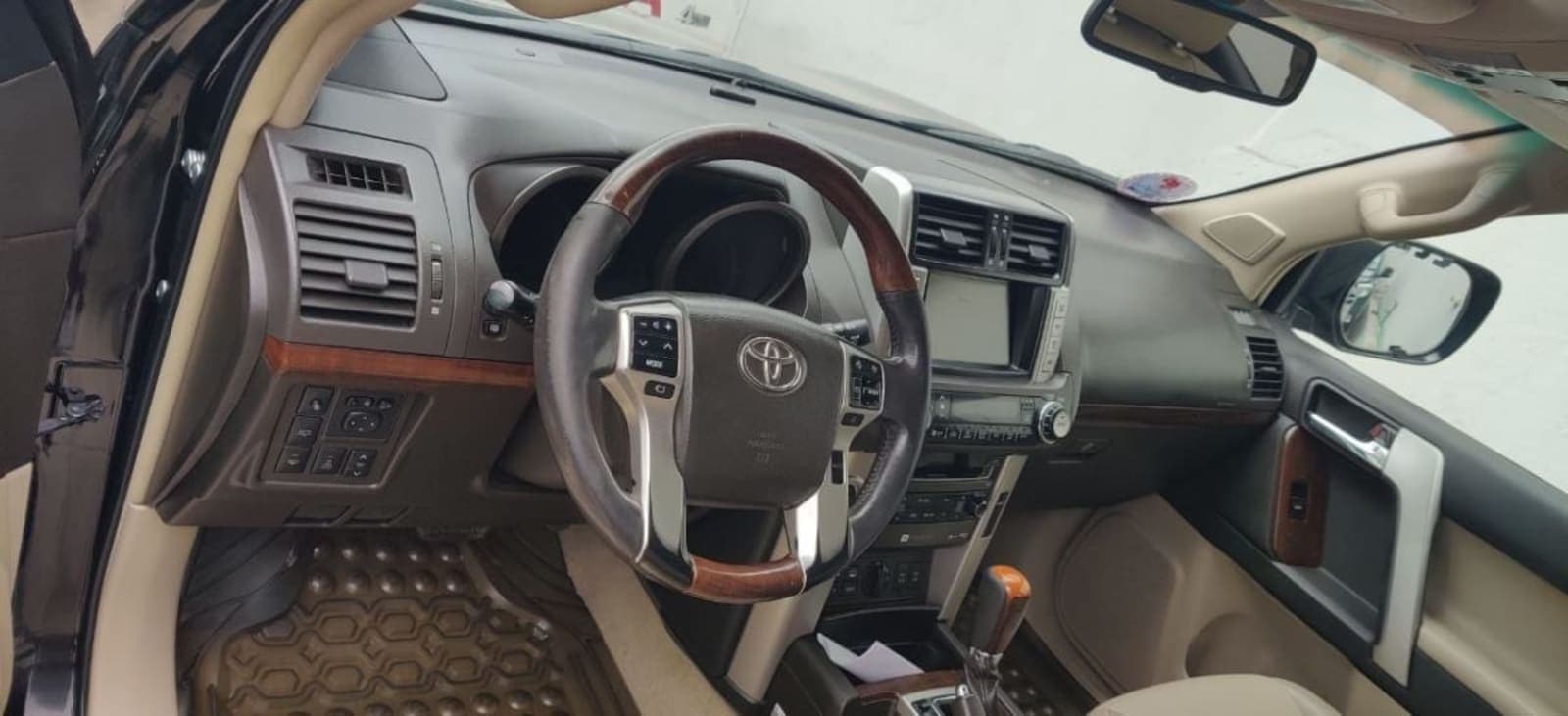 2013 Toyota Land Cruiser Prado — photo 4
