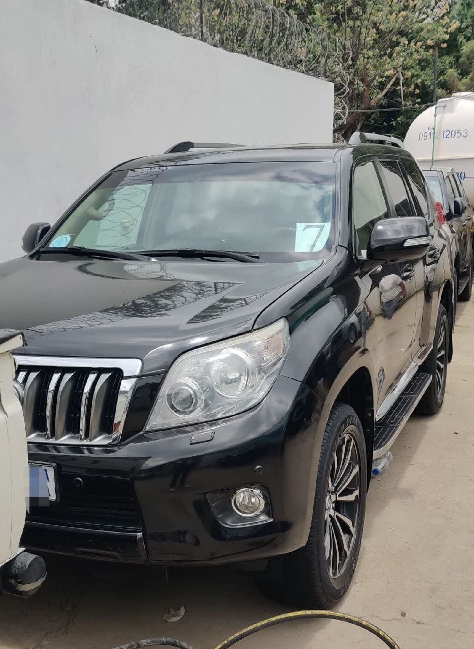 2013 Toyota Land Cruiser Prado — photo 8