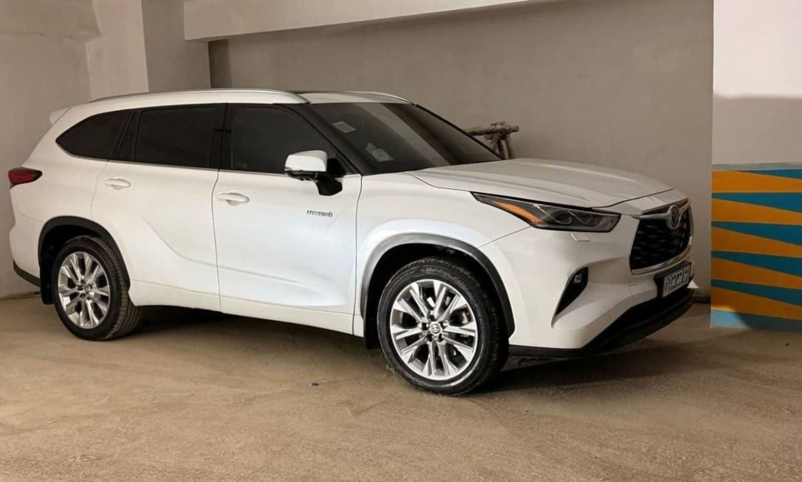 2023 Toyota Highlander Limited — photo 3