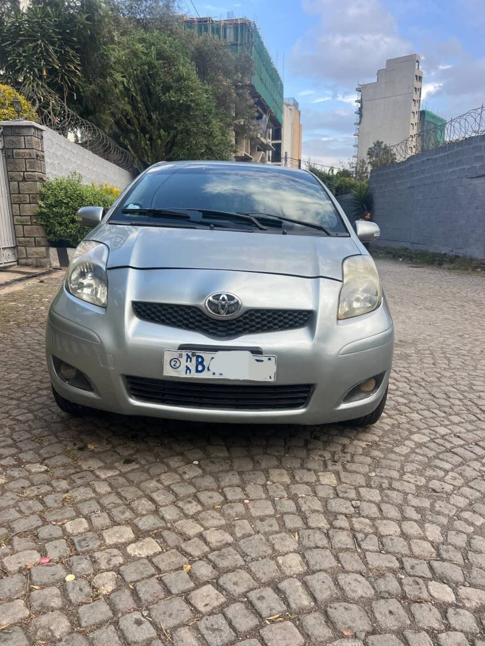 2010 Toyota Yaris Compact — photo 6